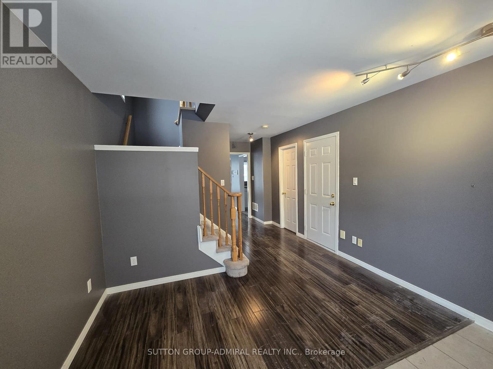 152 Stonemount Crescent, Essa, Ontario  L0M 1B4 - Photo 8 - N12707056