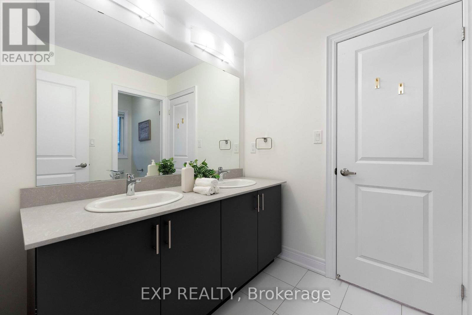 429 Parent Place, Milton, Ontario  L9E 1L2 - Photo 29 - W12707060