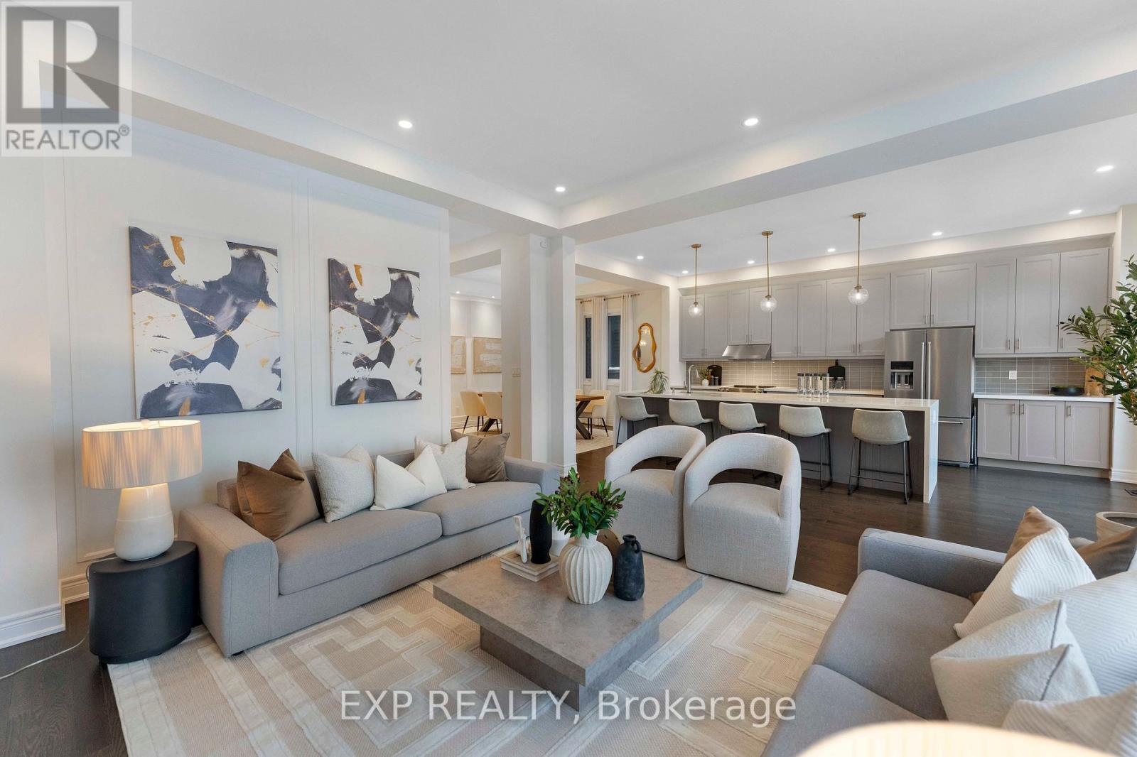 429 Parent Place, Milton, Ontario  L9E 1L2 - Photo 3 - W12707060