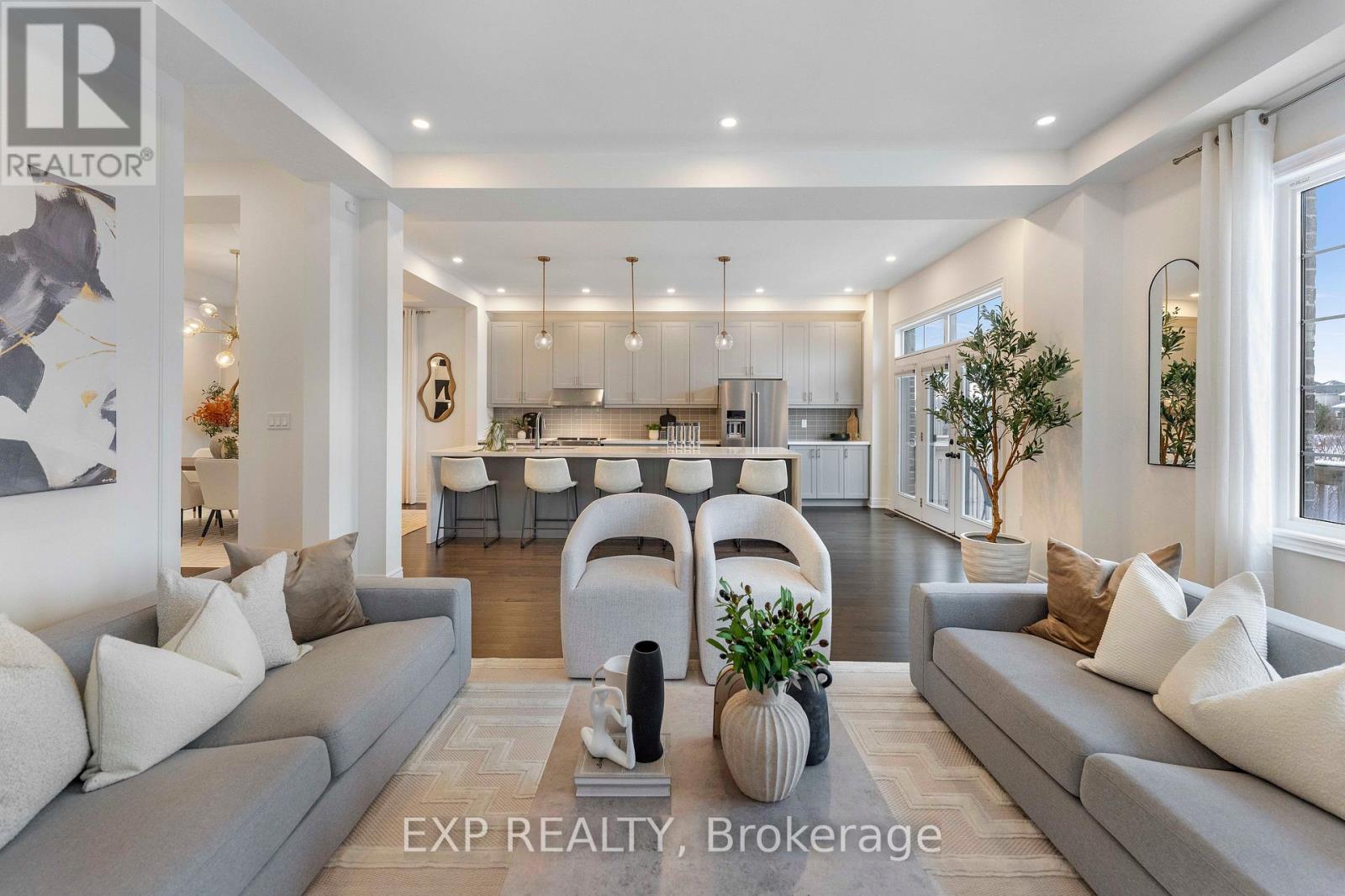 429 Parent Place, Milton, Ontario  L9E 1L2 - Photo 4 - W12707060