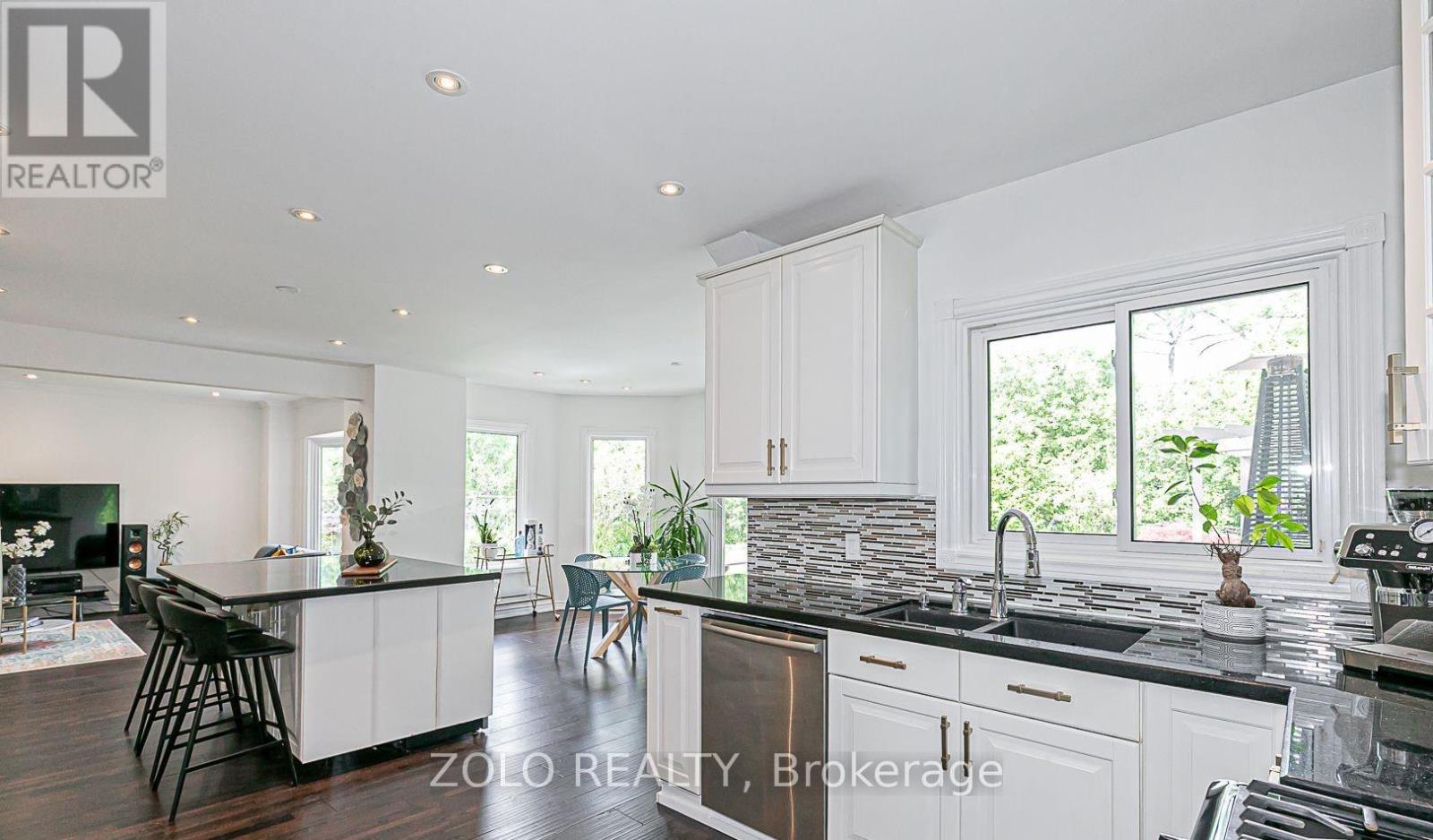 17 Hart Street, Richmond Hill, Ontario  L4C 8X2 - Photo 19 - N12707064