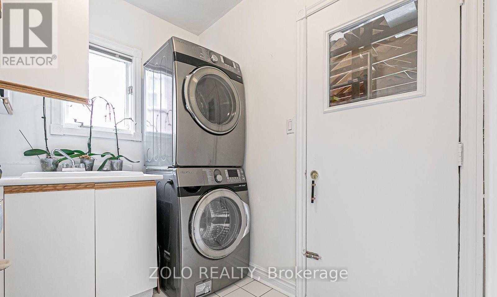 17 Hart Street, Richmond Hill, Ontario  L4C 8X2 - Photo 21 - N12707064