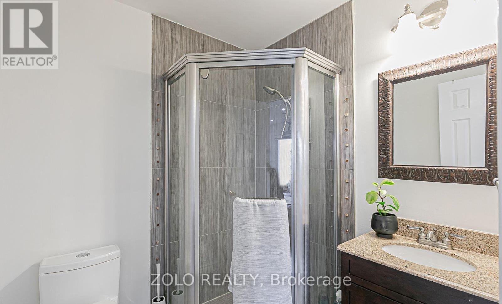 17 Hart Street, Richmond Hill, Ontario  L4C 8X2 - Photo 28 - N12707064