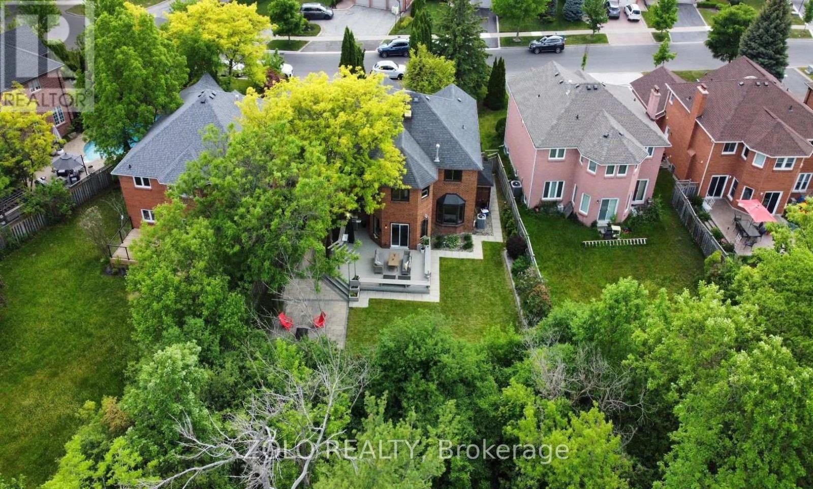 17 Hart Street, Richmond Hill, Ontario  L4C 8X2 - Photo 5 - N12707064