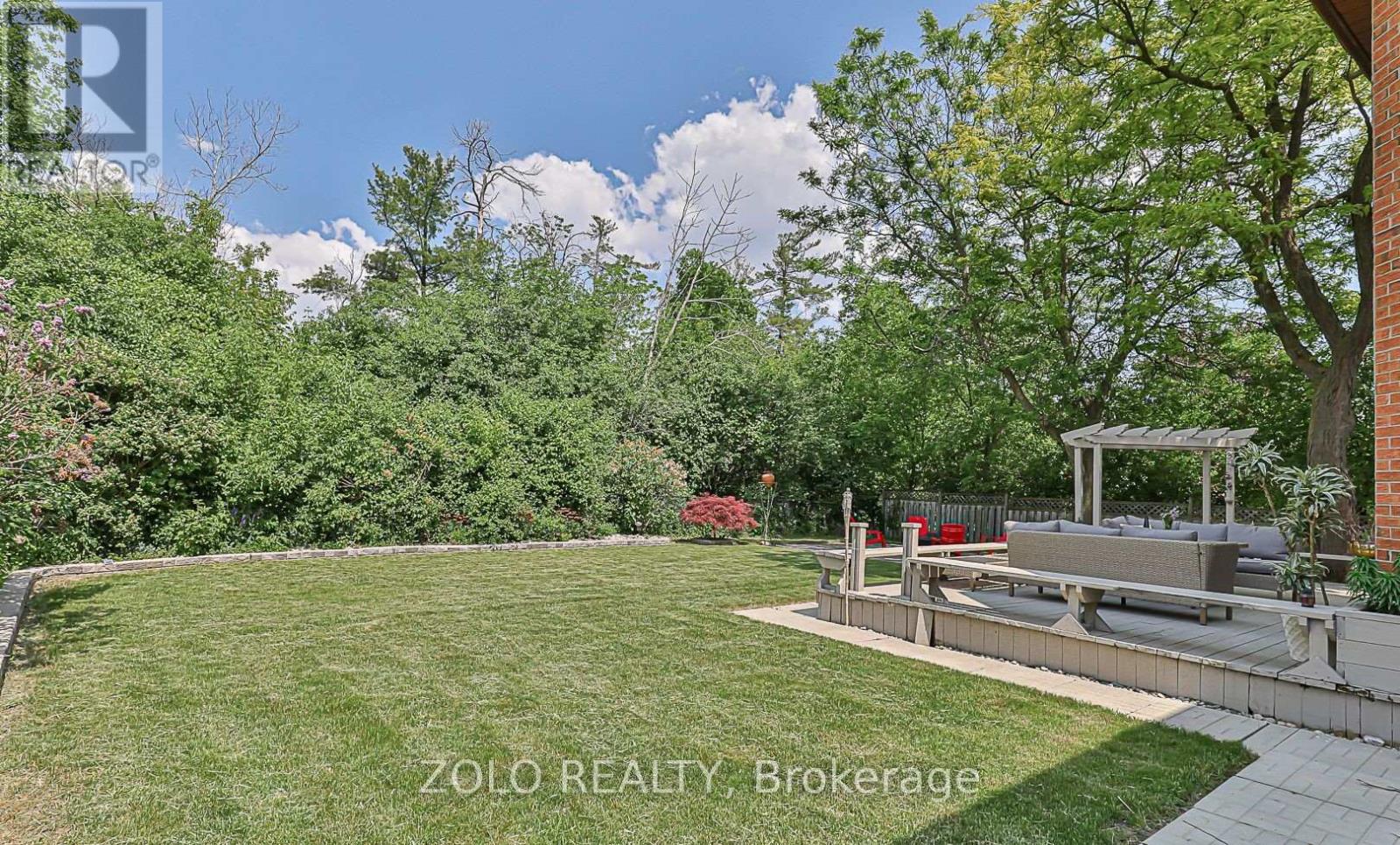 17 Hart Street, Richmond Hill, Ontario  L4C 8X2 - Photo 6 - N12707064