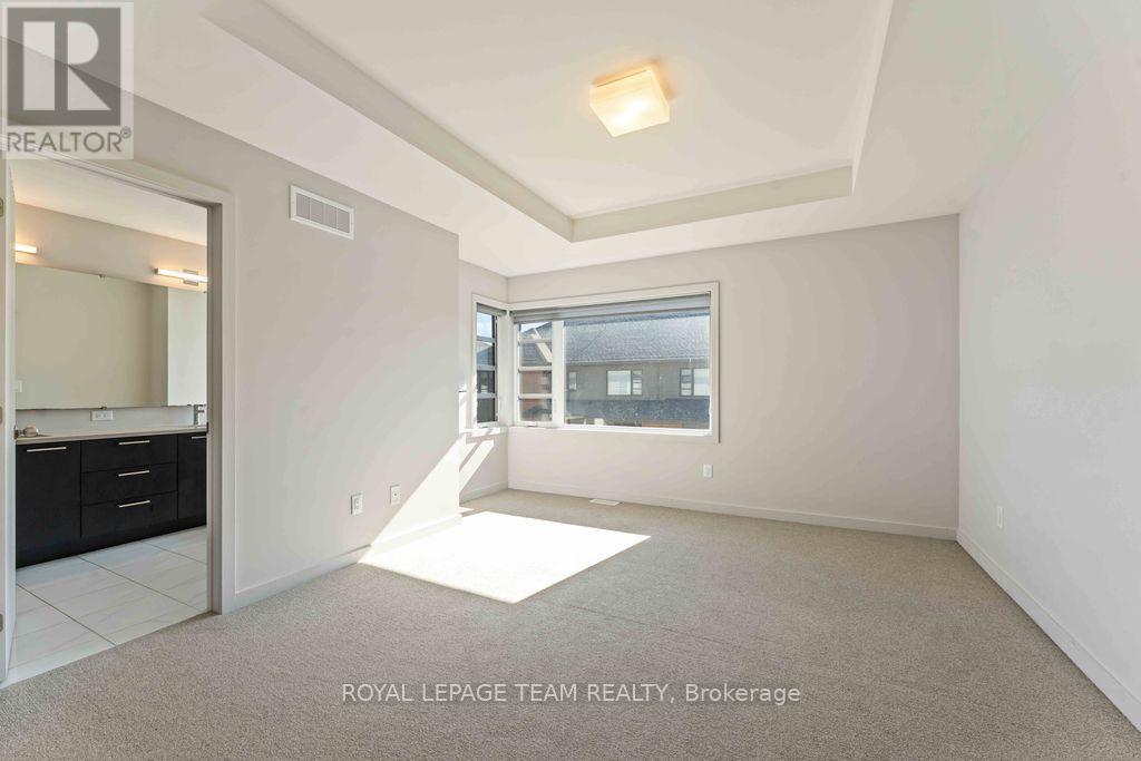 1052 Lunar Glow Crescent, Ottawa, Ontario  K4M 0J9 - Photo 17 - X12702078