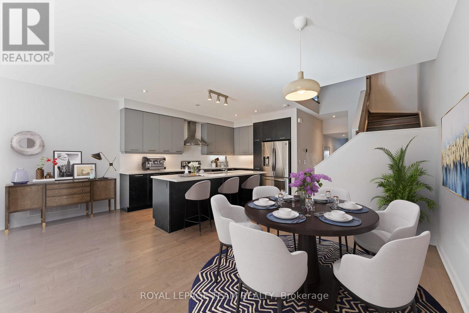 1052 Lunar Glow Crescent, Ottawa, Ontario  K4M 0J9 - Photo 9 - X12702078