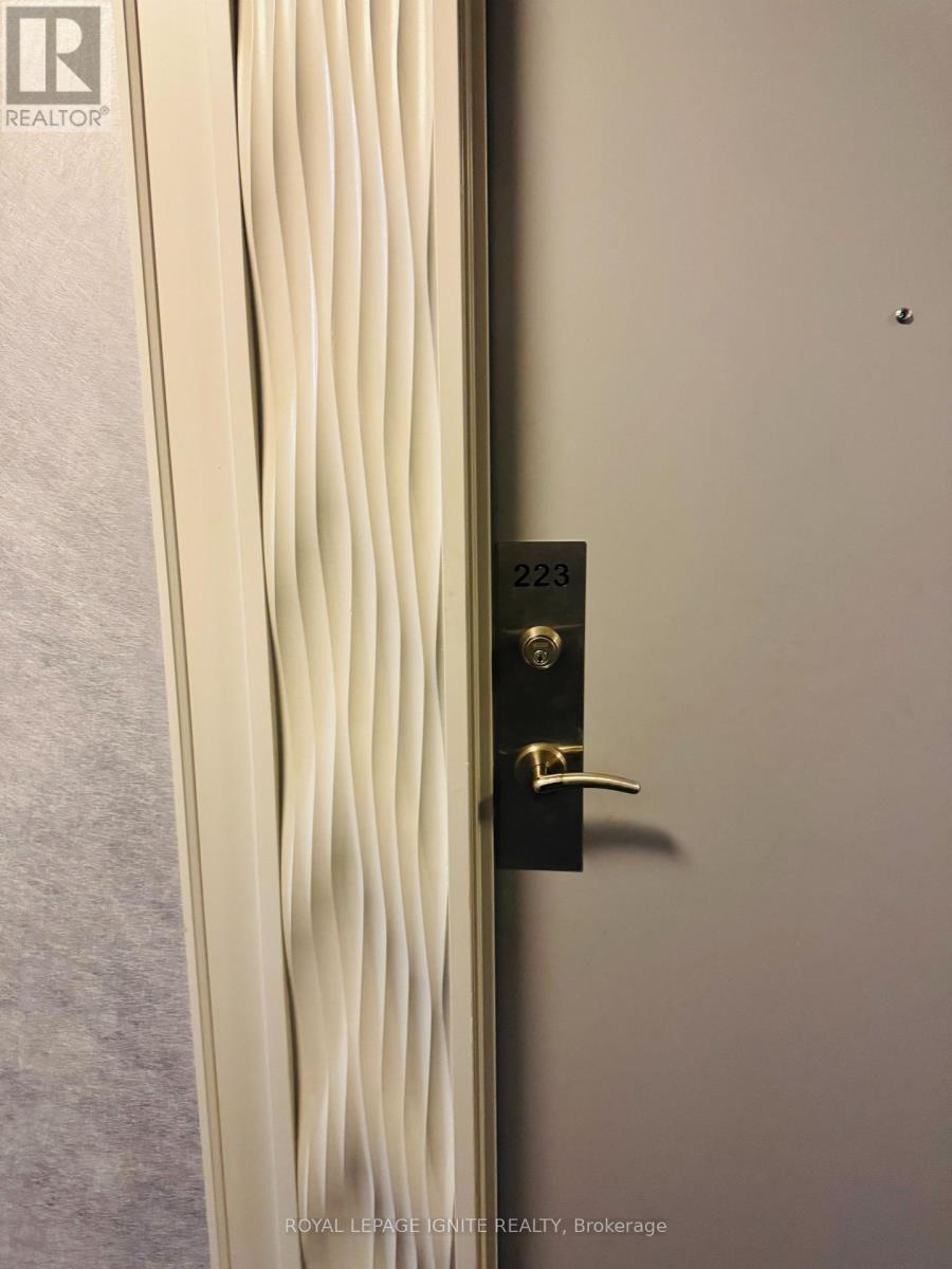 223 - 80 Esther Lorrie Drive, Toronto, Ontario  M9W 0C6 - Photo 5 - W12706744