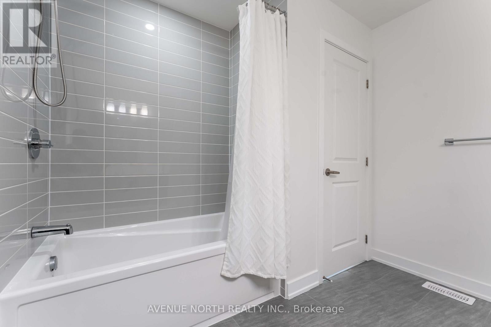 3369 Findlay Creek Drive, Ottawa, Ontario  K1T 0V5 - Photo 32 - X12706762