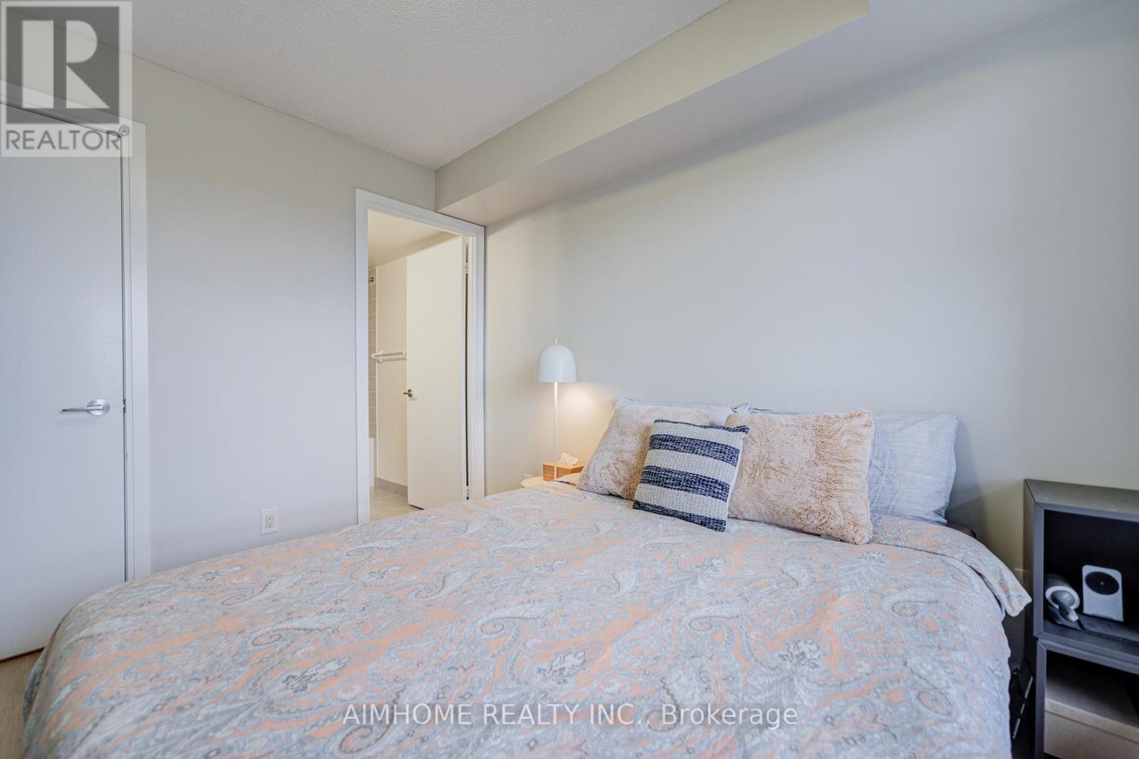 506 - 151 Village Green Square, Toronto (Agincourt South-Malvern West), Ontario  M1S 0K5 - Photo 20 - E12707082