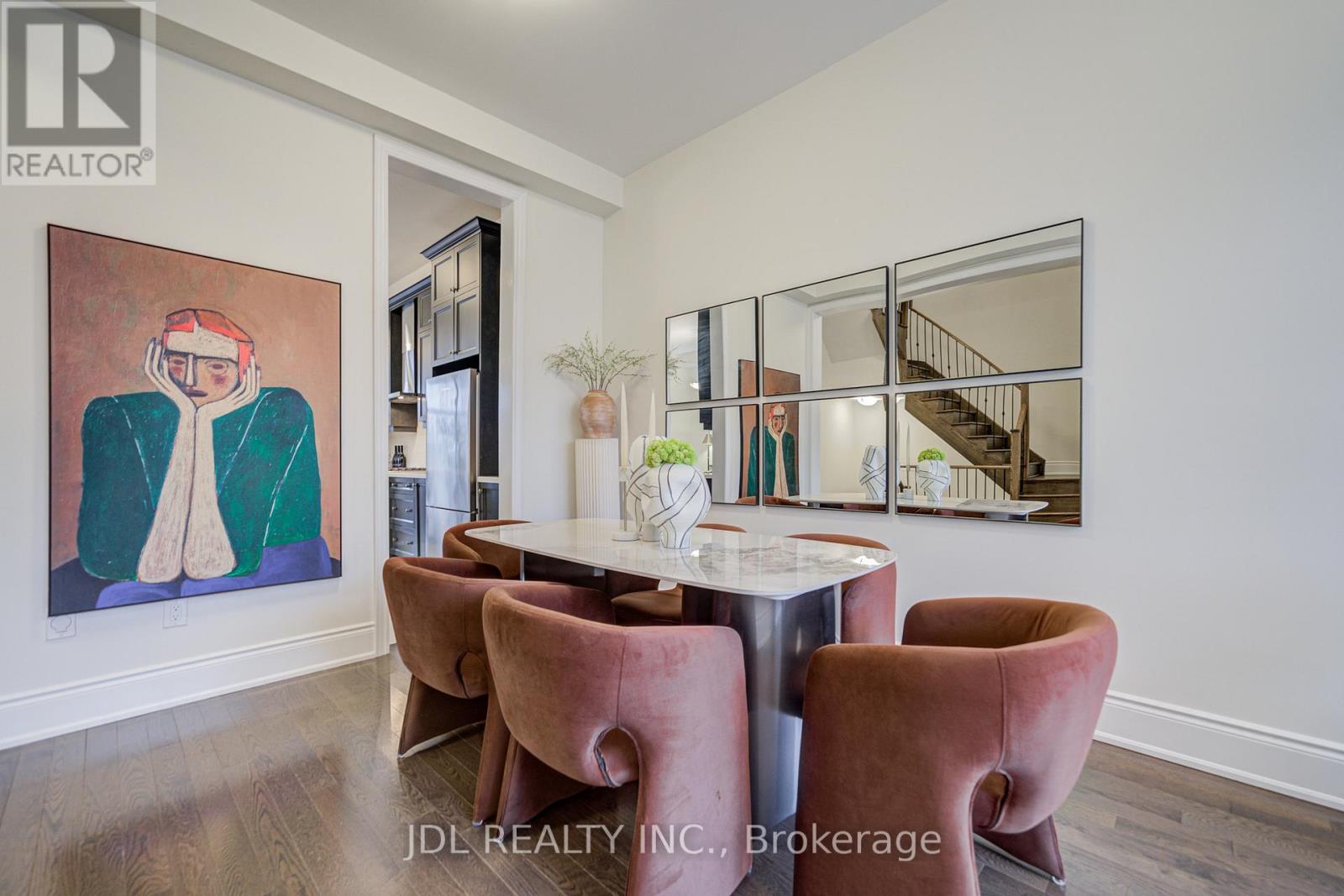 94 Carrville Woods Circle, Vaughan, Ontario  L6A 4Z6 - Photo 11 - N12707068