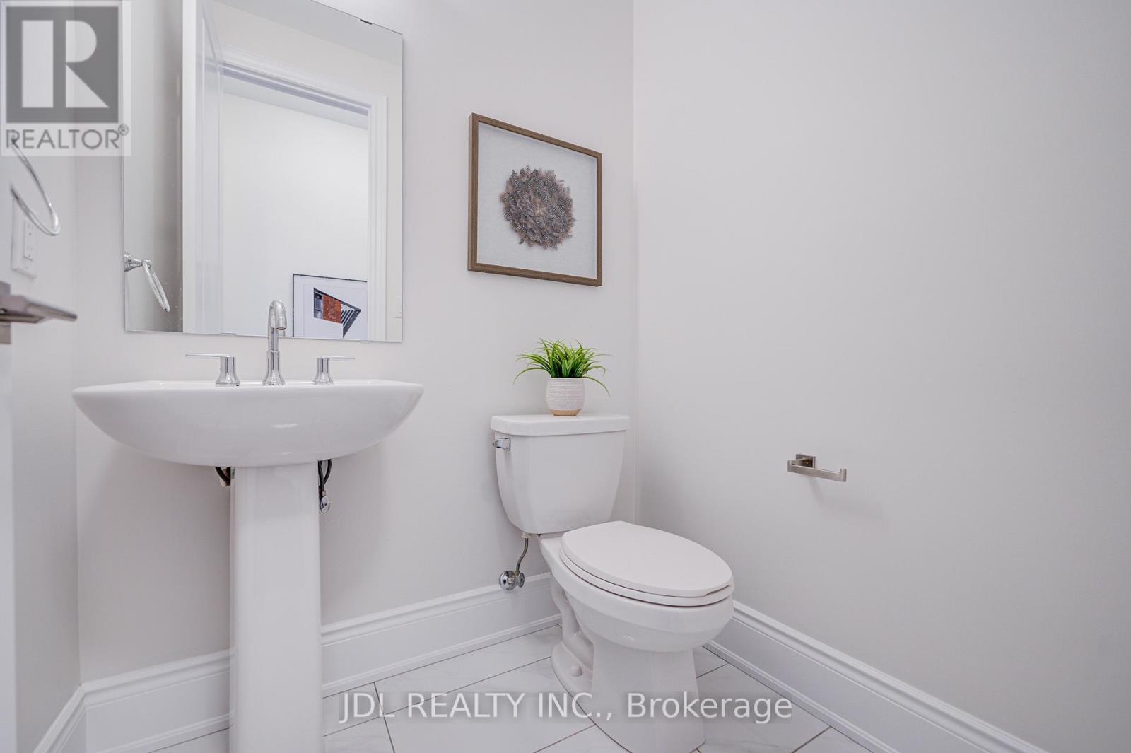 94 Carrville Woods Circle, Vaughan, Ontario  L6A 4Z6 - Photo 15 - N12707068