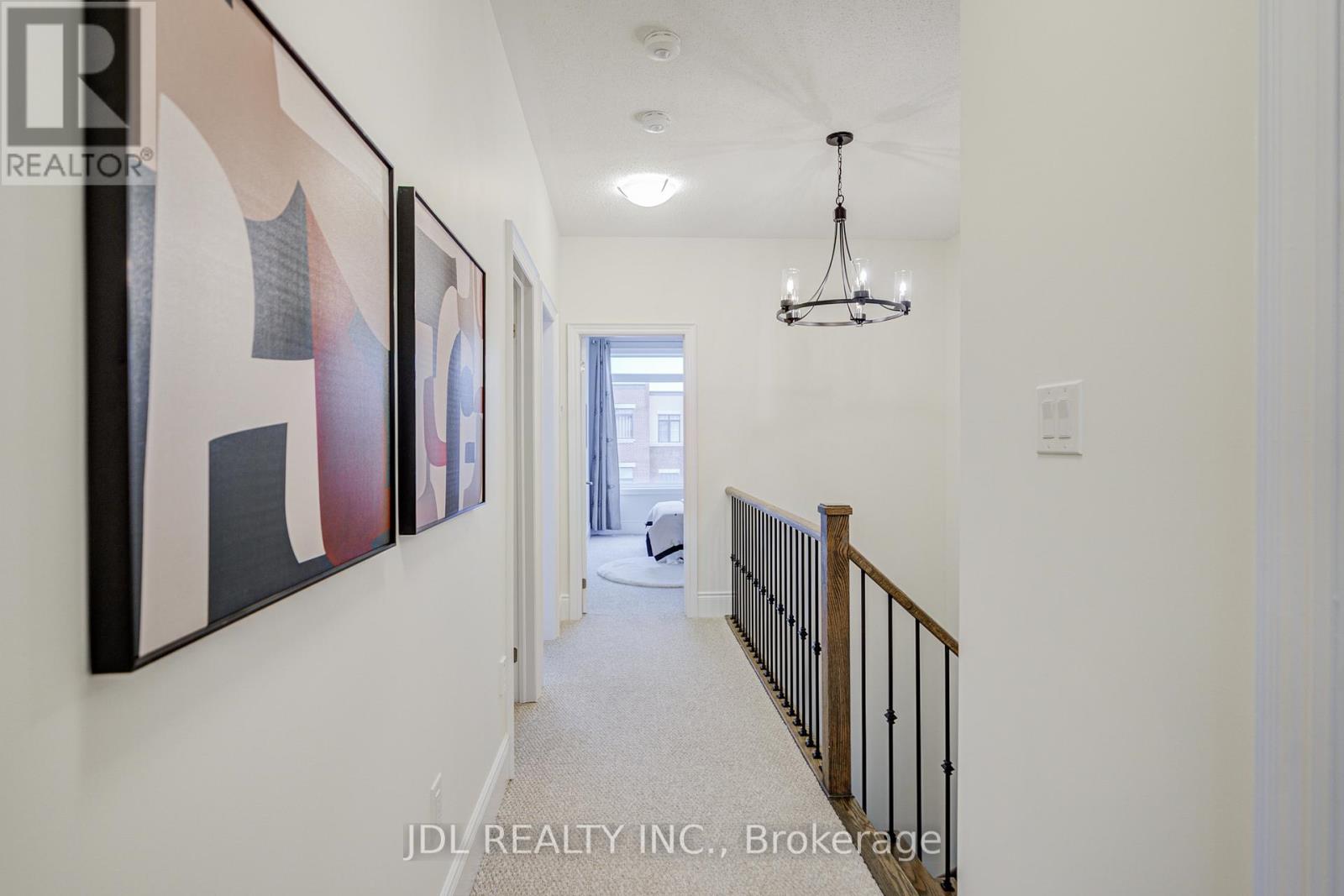 94 Carrville Woods Circle, Vaughan, Ontario  L6A 4Z6 - Photo 33 - N12707068