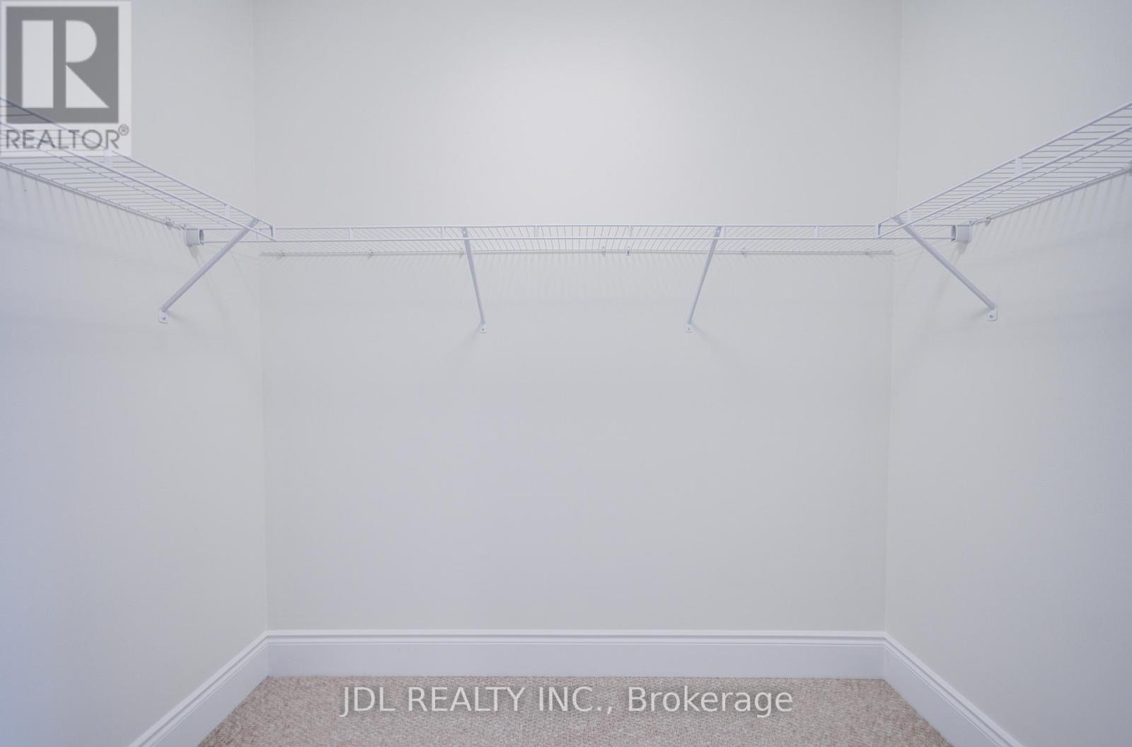 94 Carrville Woods Circle, Vaughan, Ontario  L6A 4Z6 - Photo 38 - N12707068