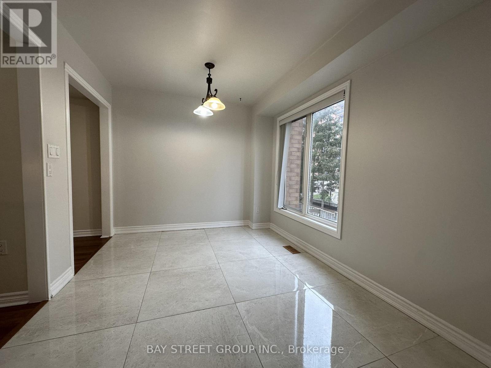 152 Leitchcroft Crescent, Markham, Ontario  L3T 7T6 - Photo 12 - N12707076