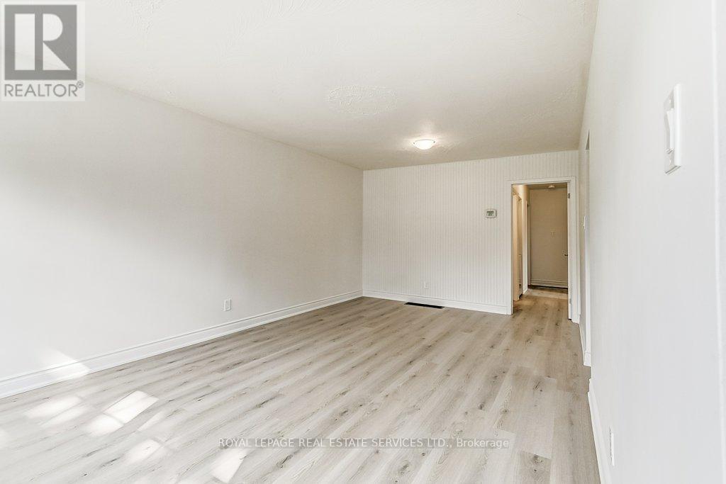 1196 Grange Road, Oakville, Ontario  L6H 1P7 - Photo 12 - W12707070