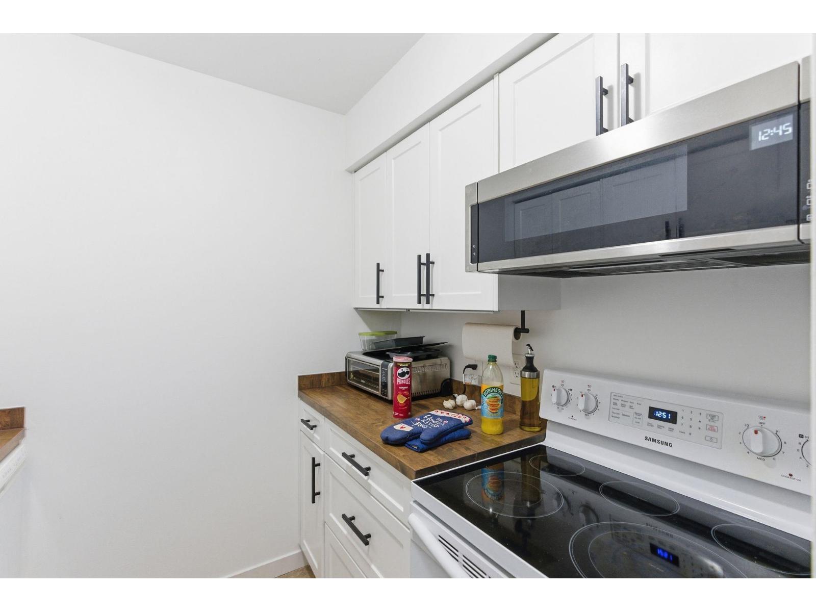 306 5906 176a Street, Surrey, British Columbia  V3S 4H7 - Photo 7 - R3080138