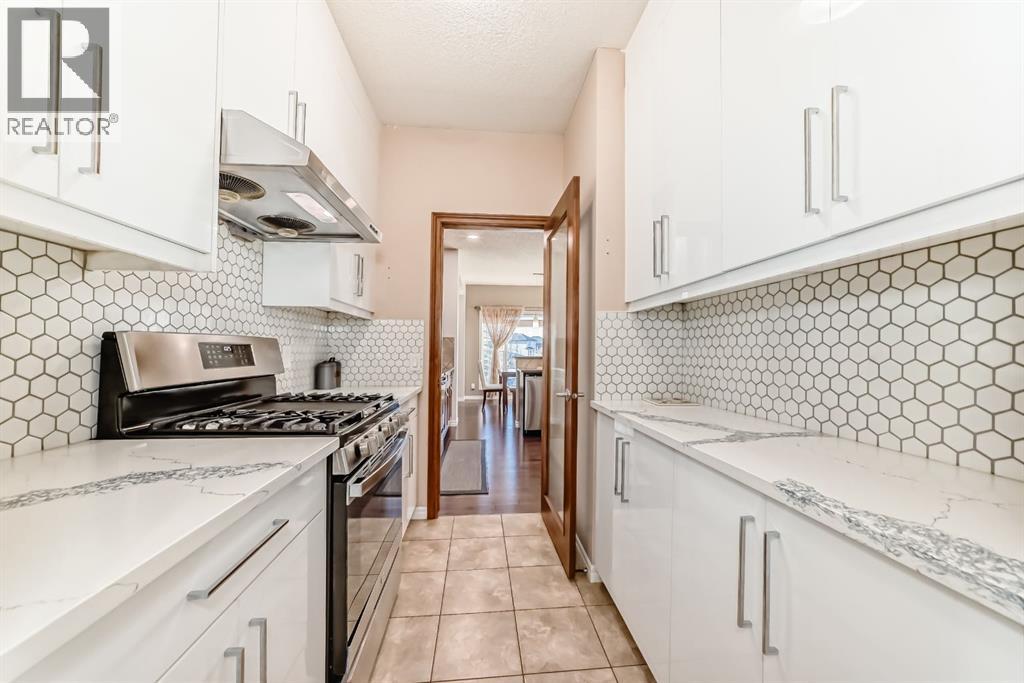 108 Seagreen Lane, Chestermere, Alberta  T1X 0E8 - Photo 16 - A2279964