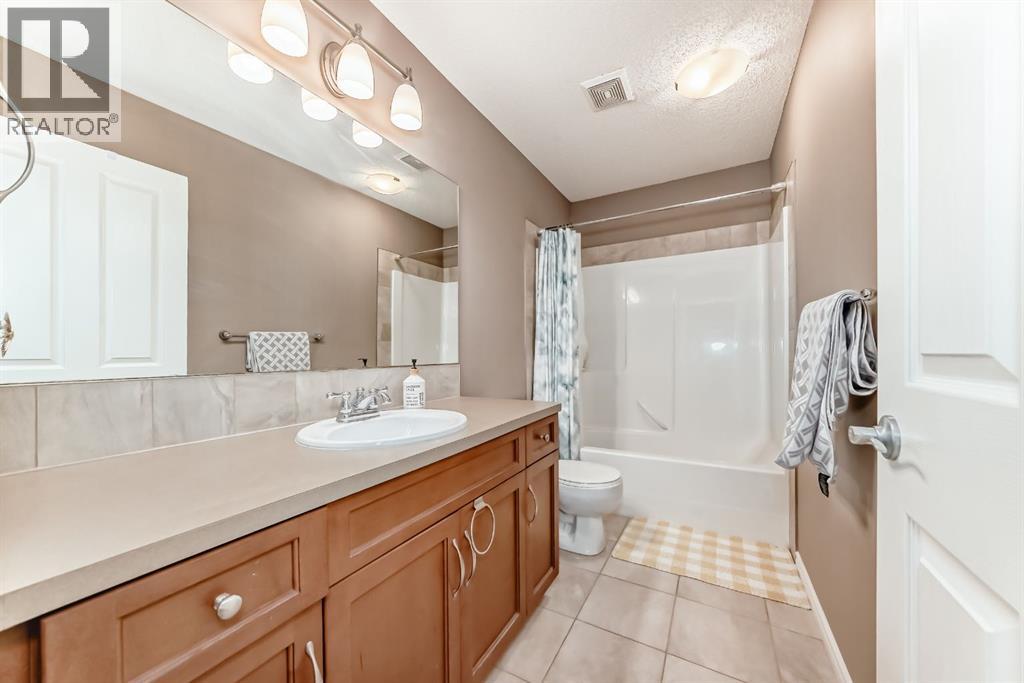 108 Seagreen Lane, Chestermere, Alberta  T1X 0E8 - Photo 30 - A2279964