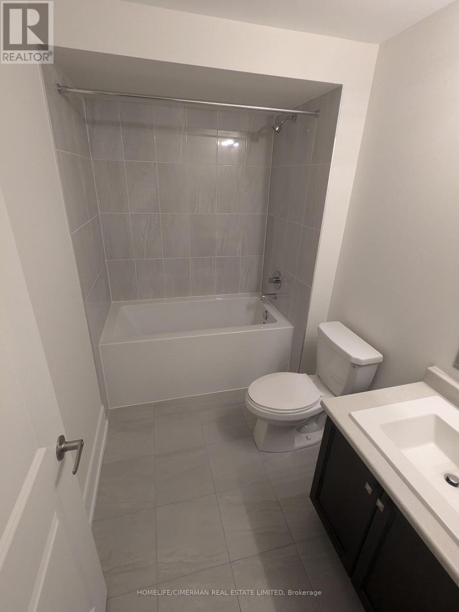 Bsmt - 193 Rowe Street, Bradford West Gwillimbury, Ontario  L3Z 4N2 - Photo 4 - N12707090