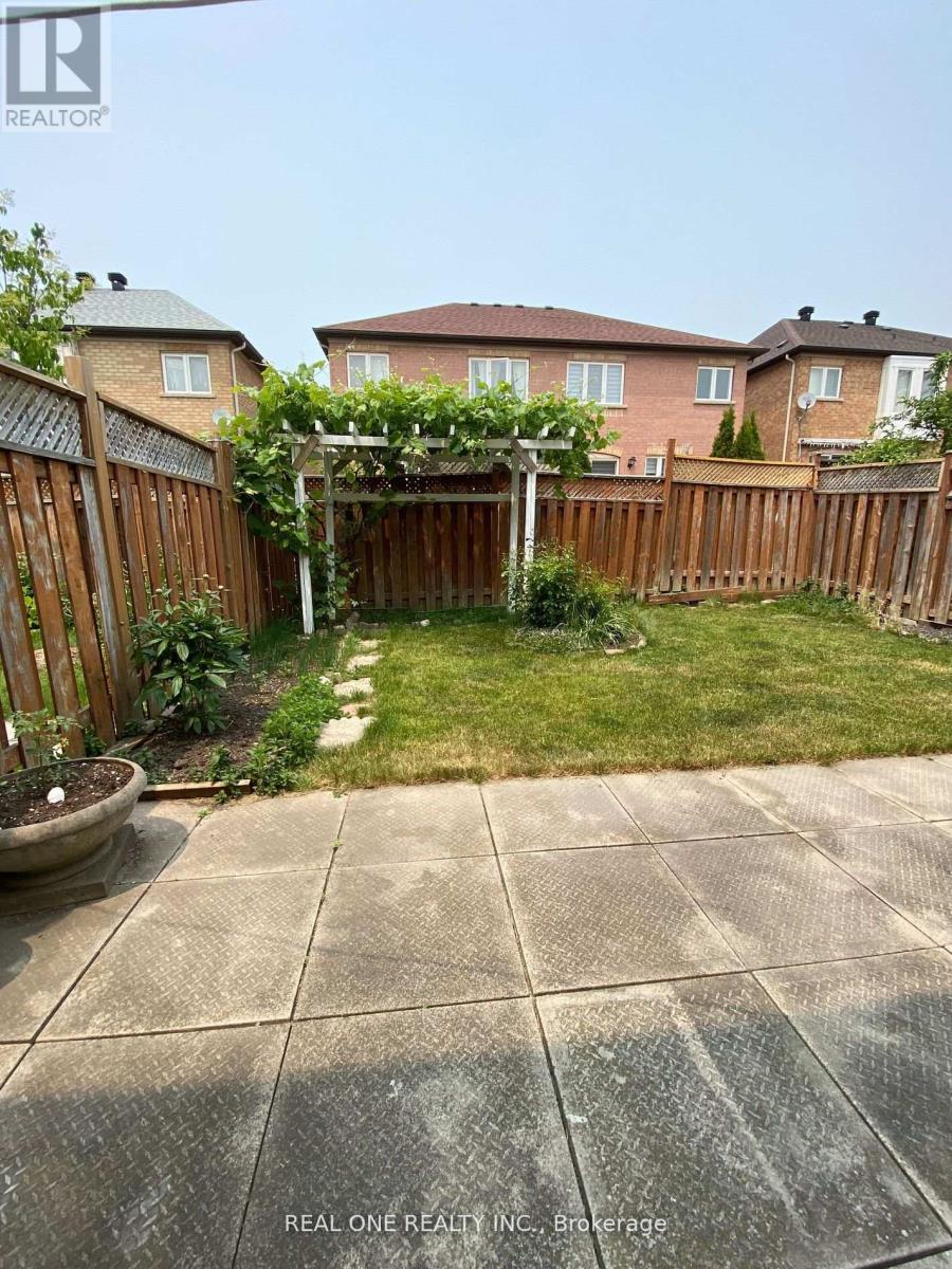 72 Weatherill Road, Markham, Ontario  L6C 2P5 - Photo 18 - N12707100