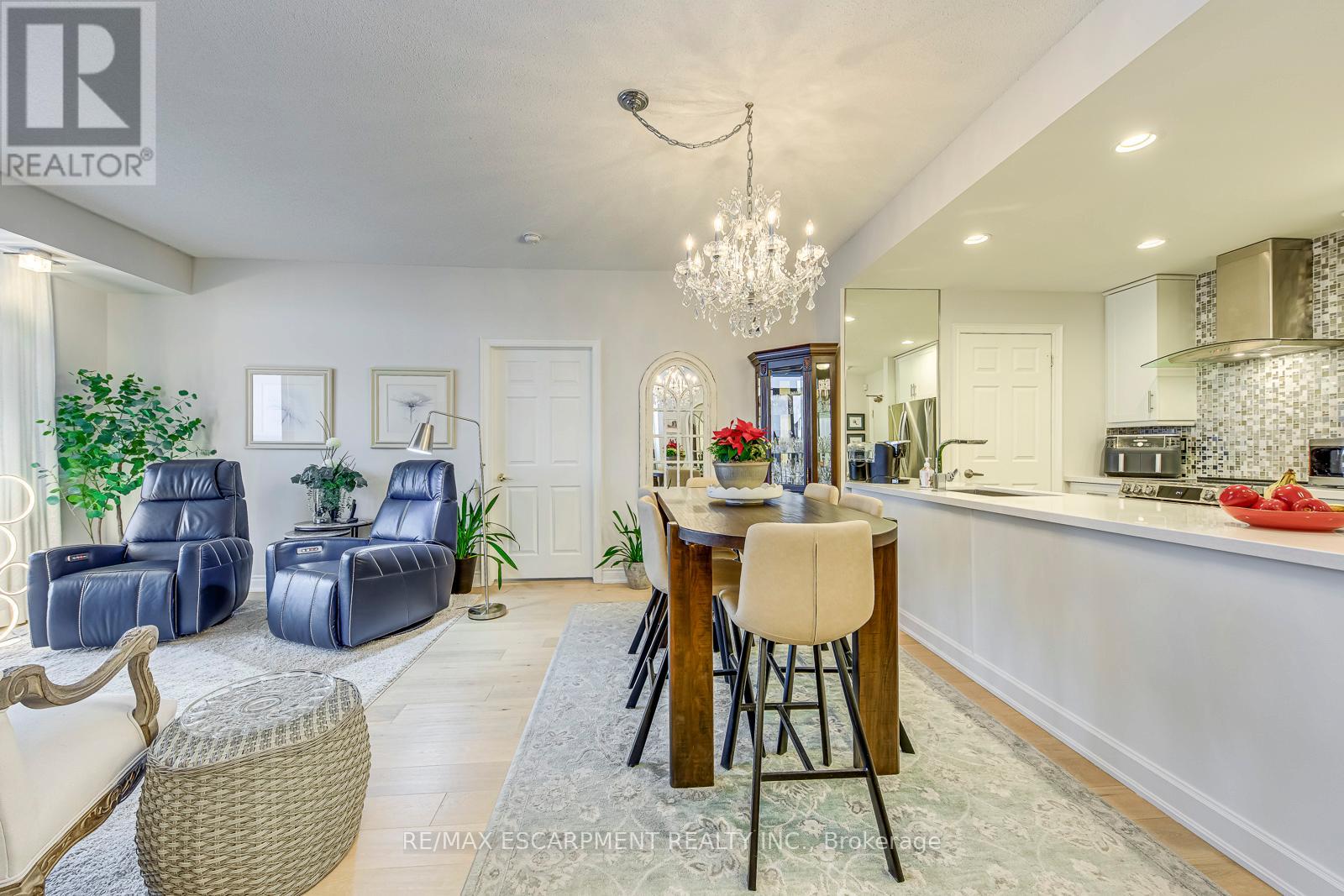 515 - 399 Elizabeth Street, Burlington, Ontario  L7R 0A4 - Photo 14 - W12707098