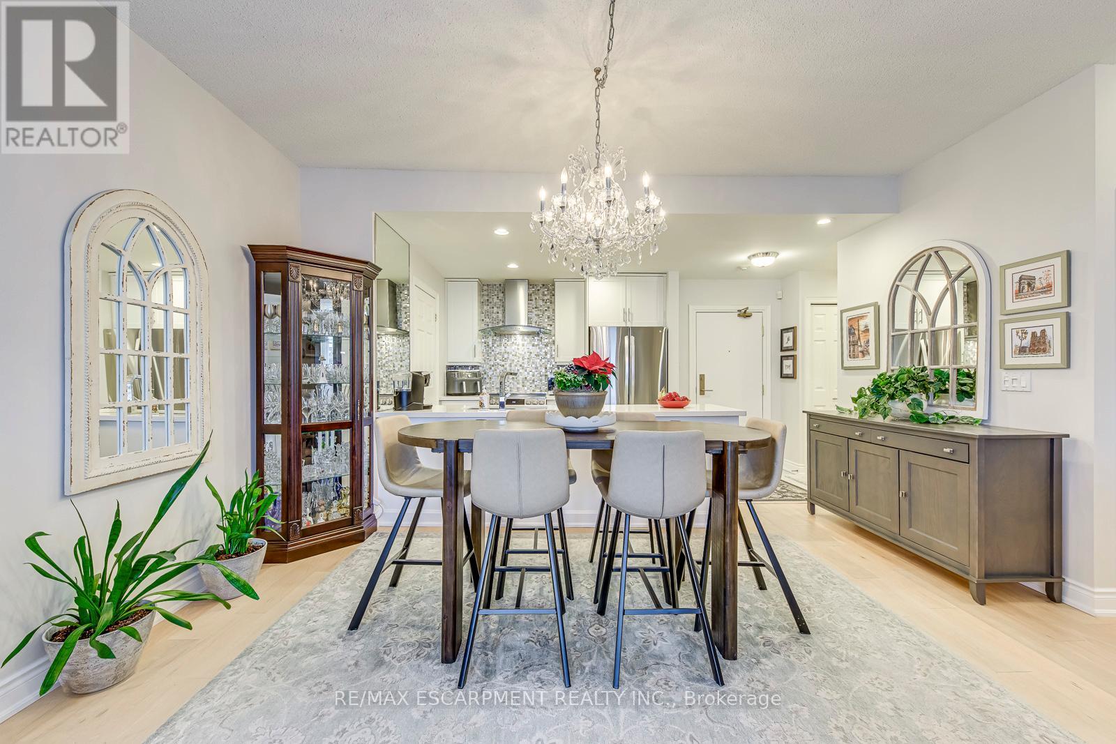 515 - 399 Elizabeth Street, Burlington, Ontario  L7R 0A4 - Photo 15 - W12707098