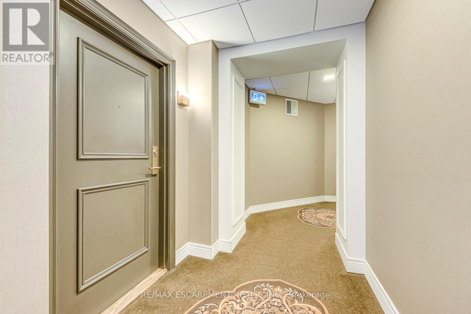 515 - 399 Elizabeth Street, Burlington, Ontario  L7R 0A4 - Photo 5 - W12707098