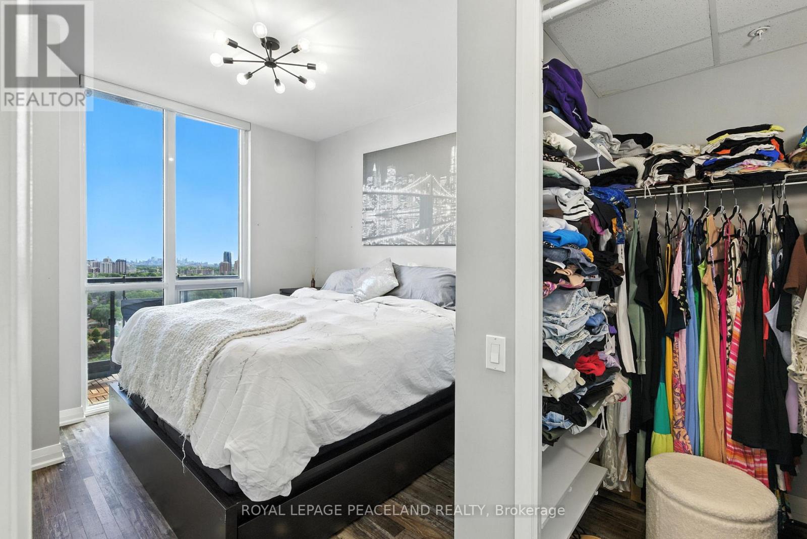 2101 - 1 Valhalla Inn Road, Toronto, Ontario  M9B 1S9 - Photo 18 - W12707104