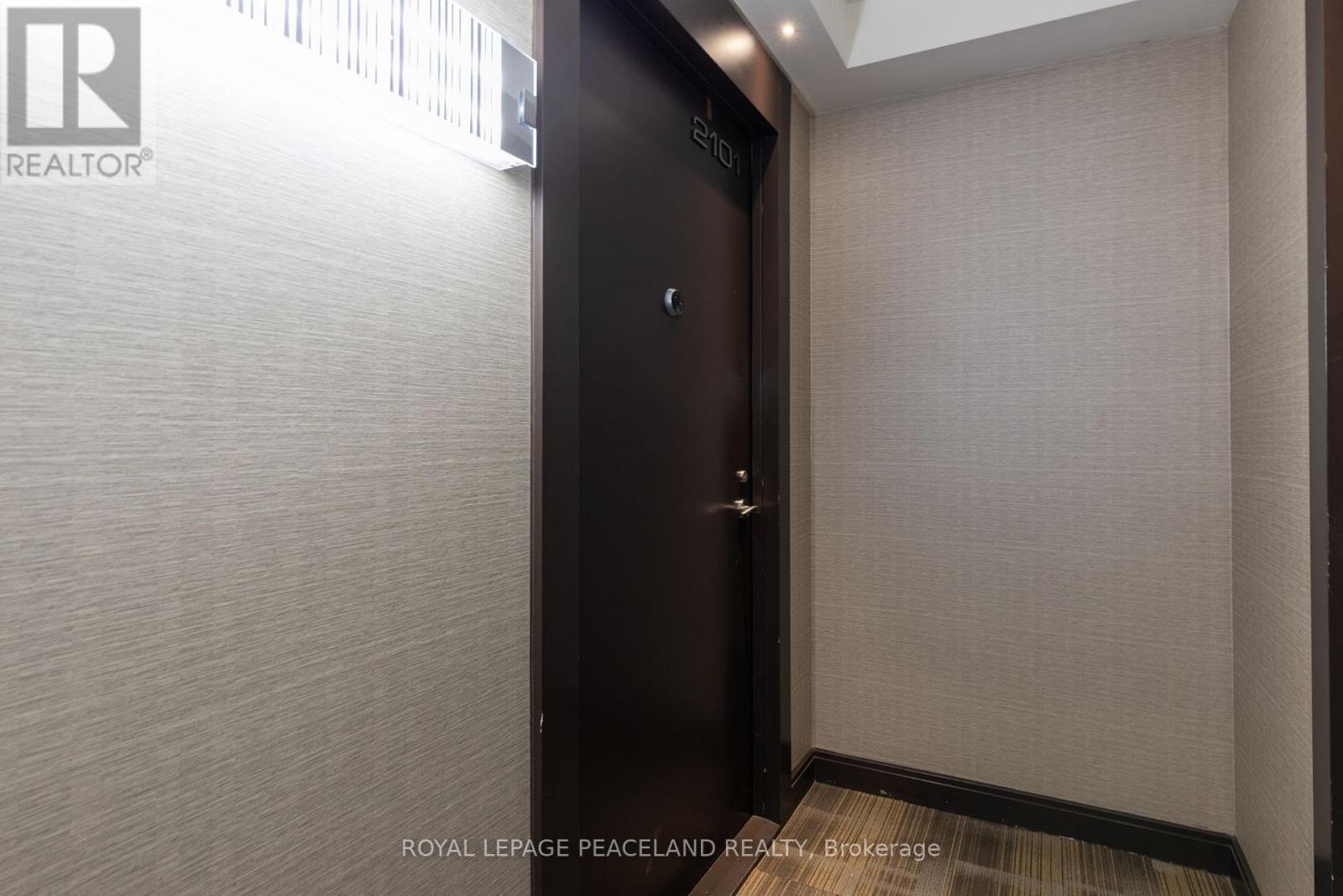 2101 - 1 Valhalla Inn Road, Toronto, Ontario  M9B 1S9 - Photo 2 - W12707104