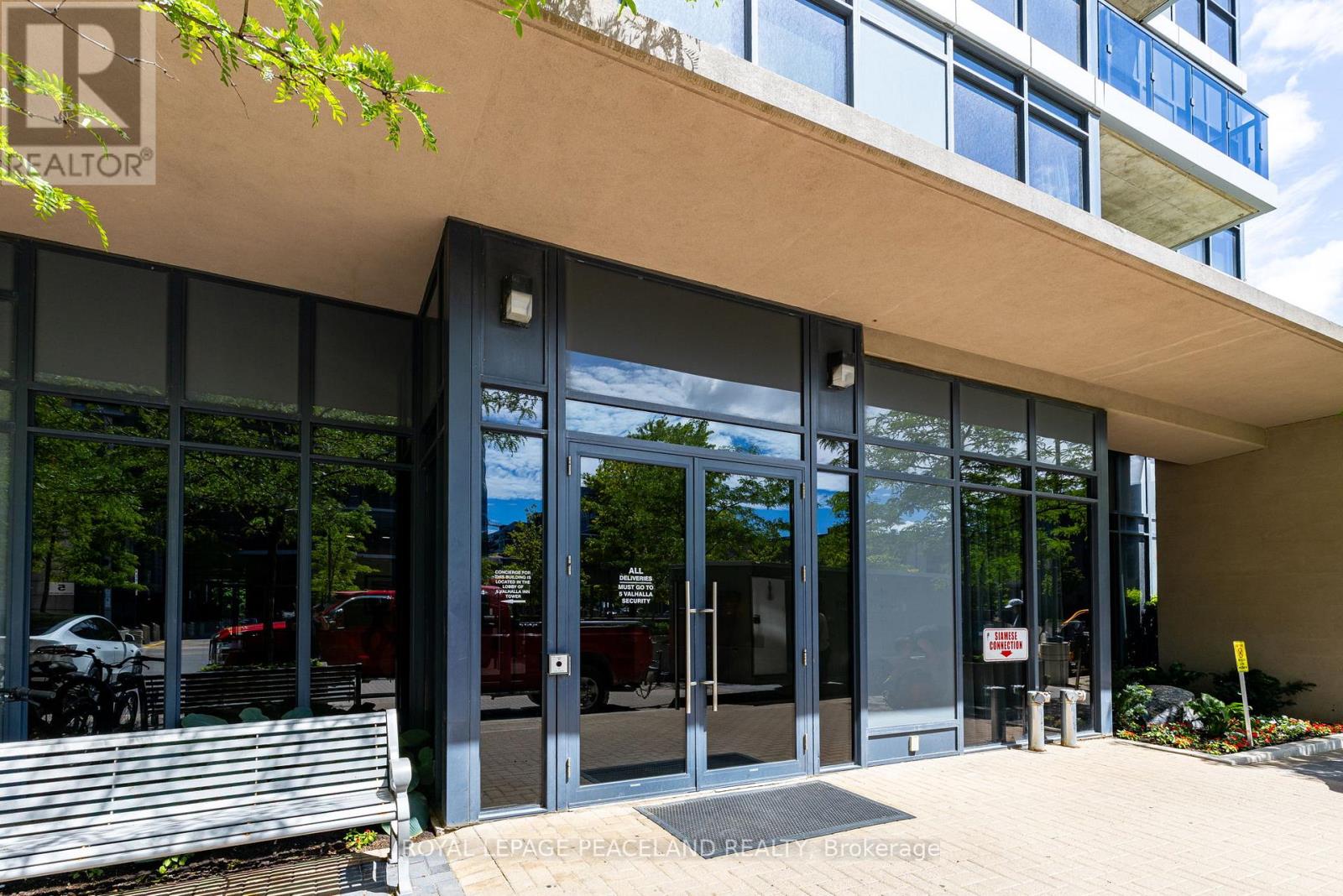 2101 - 1 Valhalla Inn Road, Toronto, Ontario  M9B 1S9 - Photo 21 - W12707104