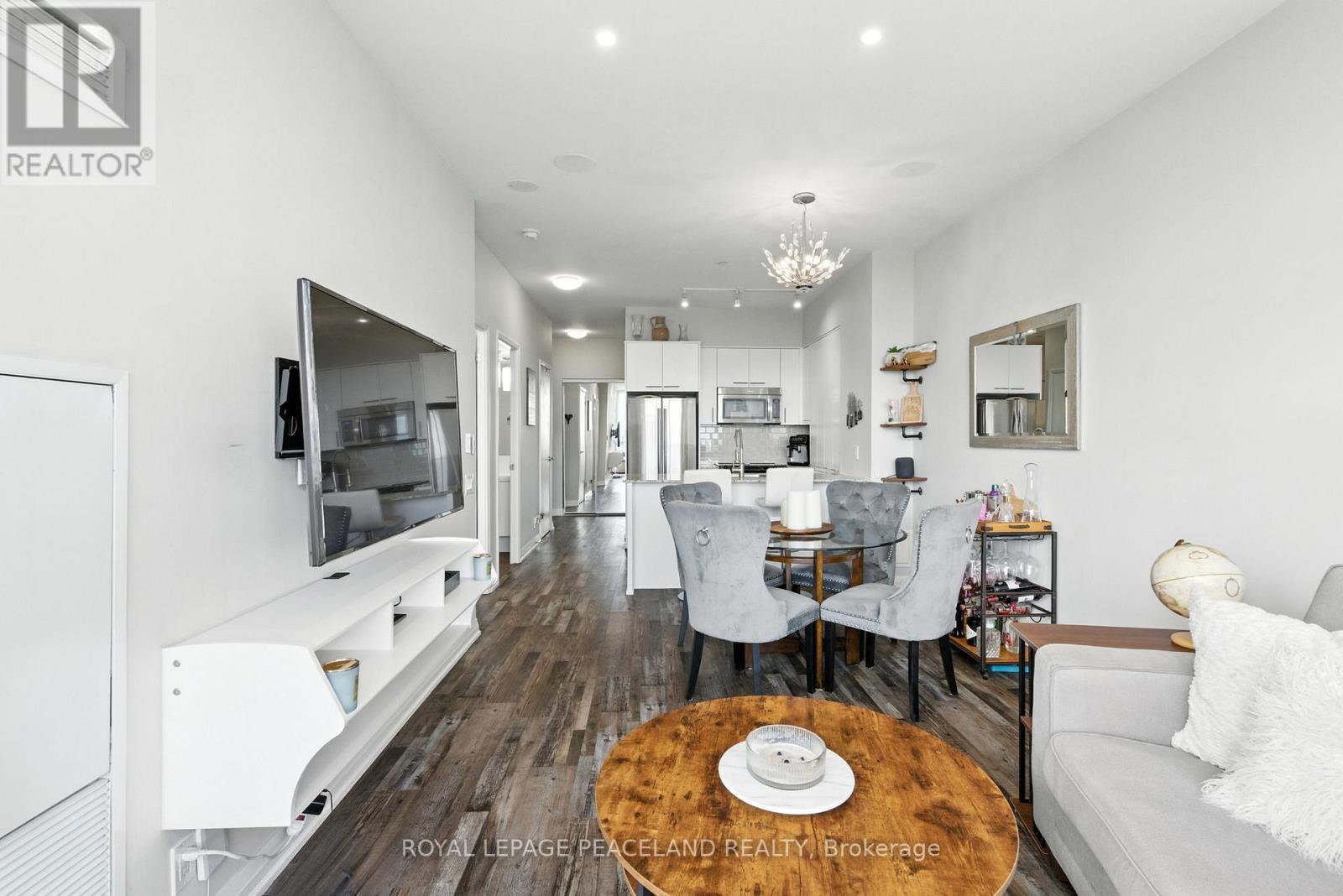 2101 - 1 Valhalla Inn Road, Toronto, Ontario  M9B 1S9 - Photo 5 - W12707104