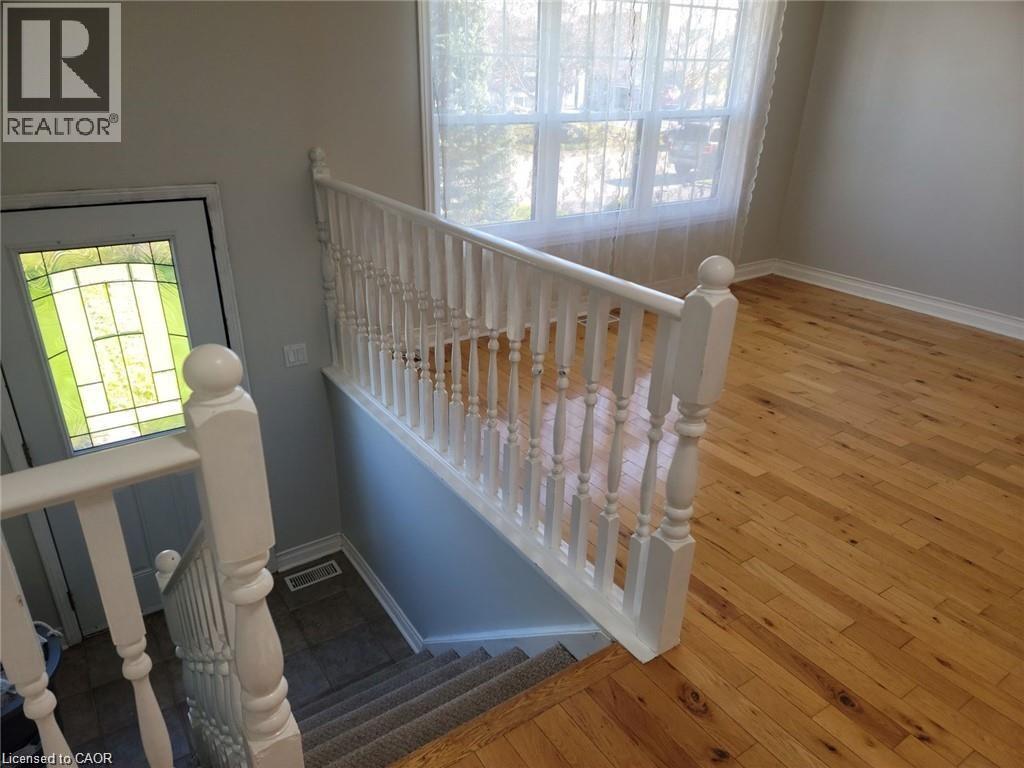 37 Fox Trail Drive Unit# Upper, St. Catharines, Ontario  L2S 3T7 - Photo 2 - 40799267