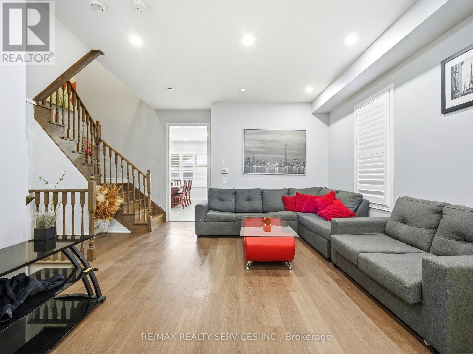 14 Deer Ridge Trail, Caledon, Ontario  L7C 3Z7 - Photo 4 - W12706220