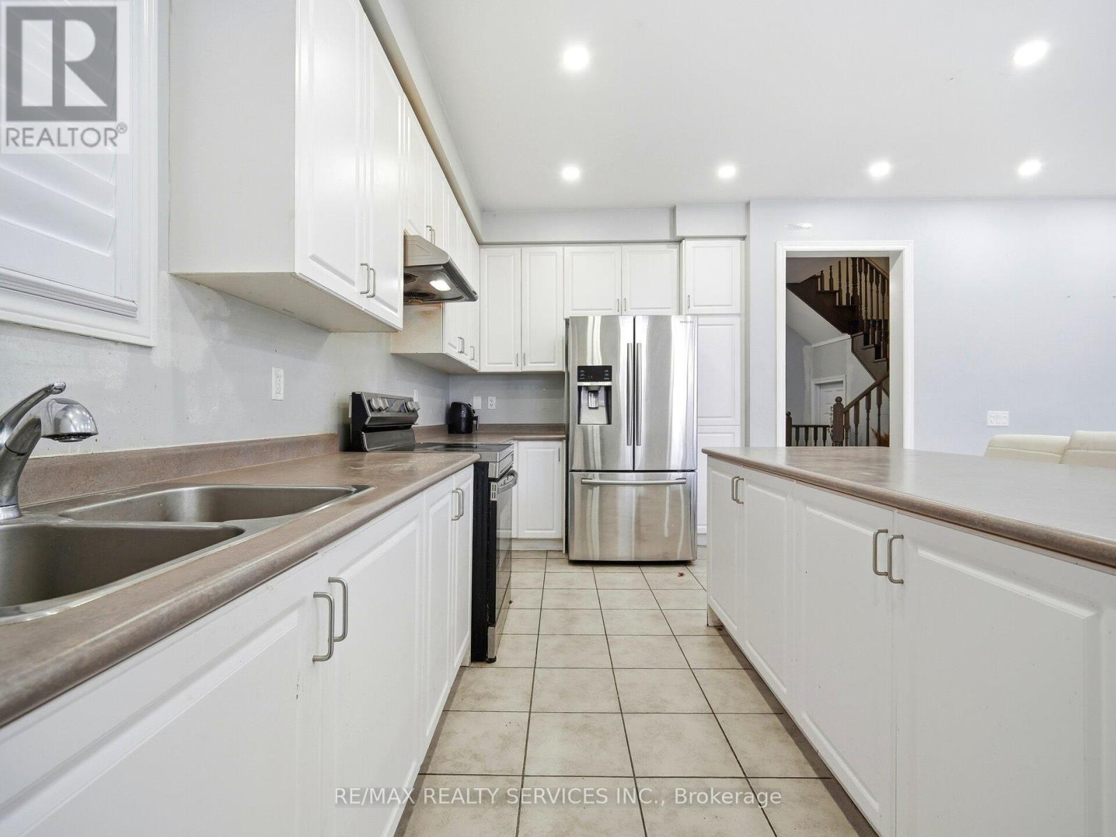 14 Deer Ridge Trail, Caledon, Ontario  L7C 3Z7 - Photo 9 - W12706220