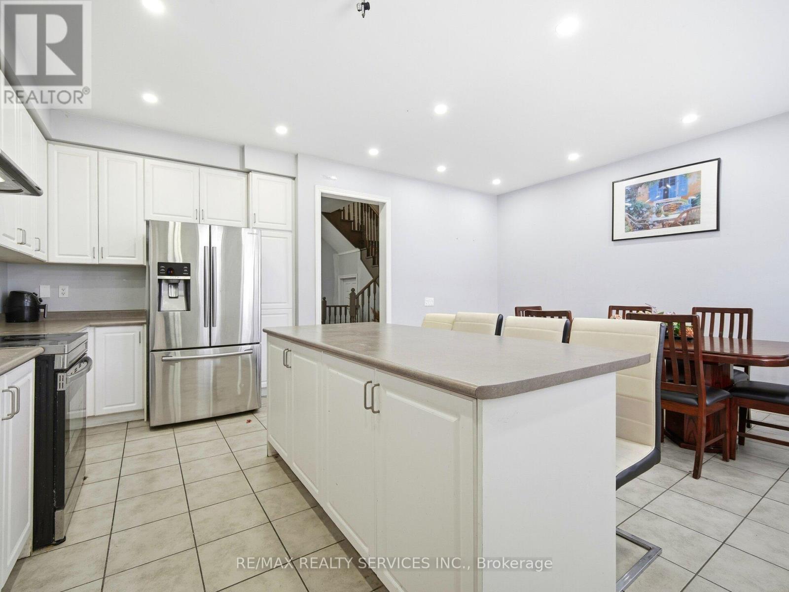 14 Deer Ridge Trail, Caledon, Ontario  L7C 3Z7 - Photo 8 - W12706220