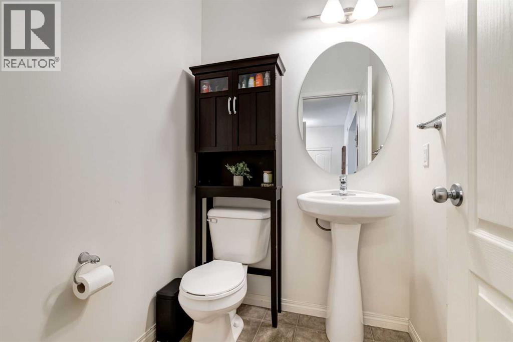 2045 Sagewood Point Sw, Airdrie, Alberta  T4B 3P1 - Photo 17 - A2276927