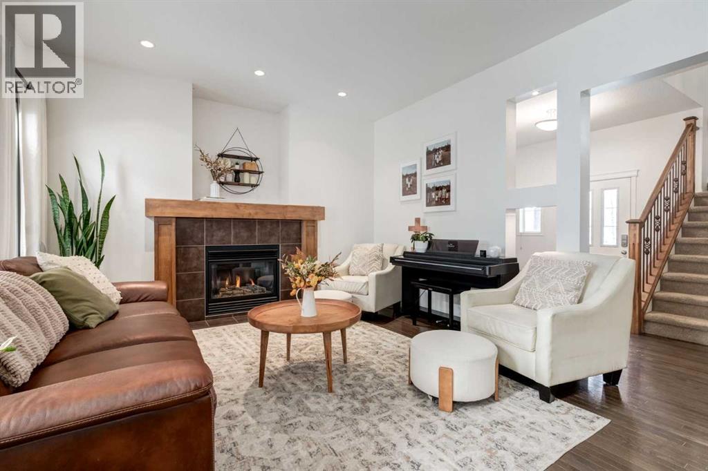 2045 Sagewood Point Sw, Airdrie, Alberta  T4B 3P1 - Photo 6 - A2276927