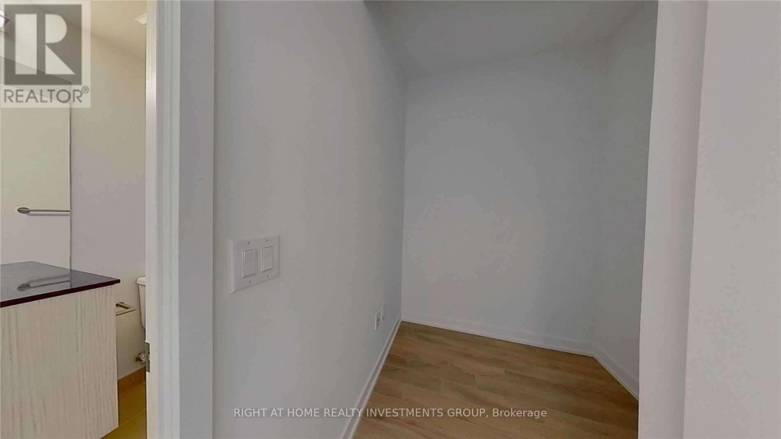 1711 - 158 Front Street E, Toronto, Ontario  M5A 0K9 - Photo 11 - C12707112