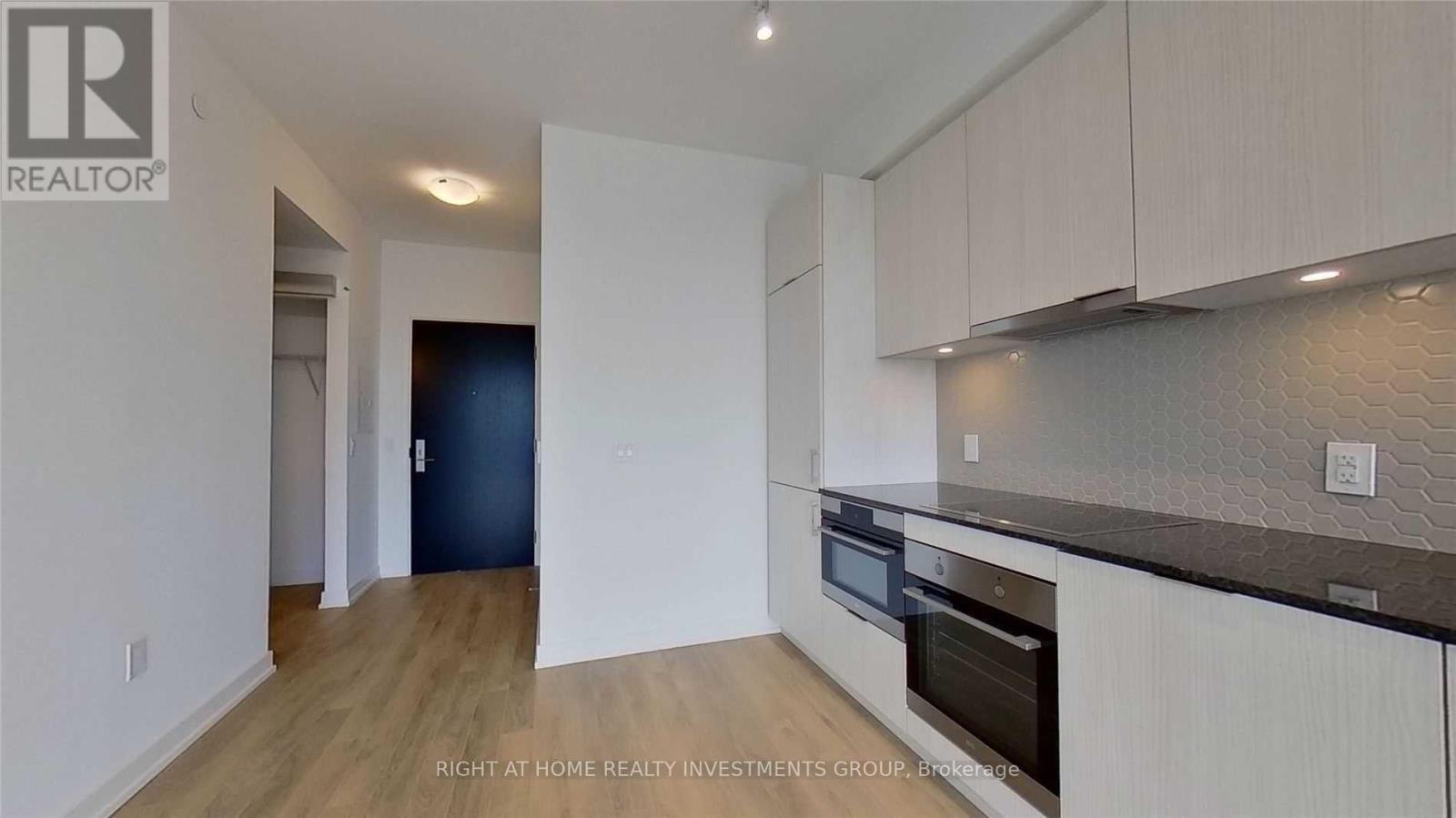 1711 - 158 Front Street E, Toronto, Ontario  M5A 0K9 - Photo 6 - C12707112