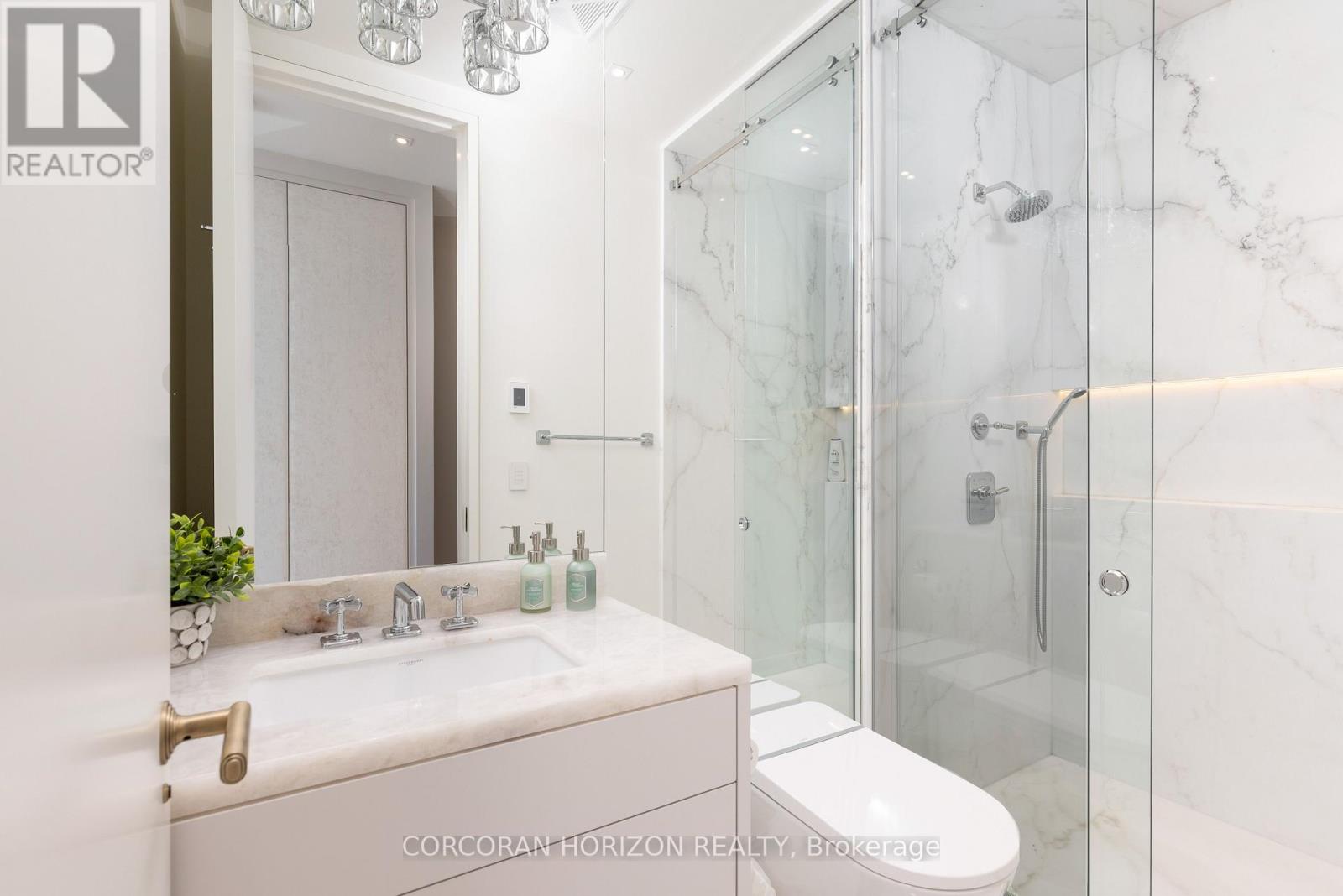 3802 - 200 Cumberland Street, Toronto, Ontario  M5R 0B7 - Photo 31 - C12707124