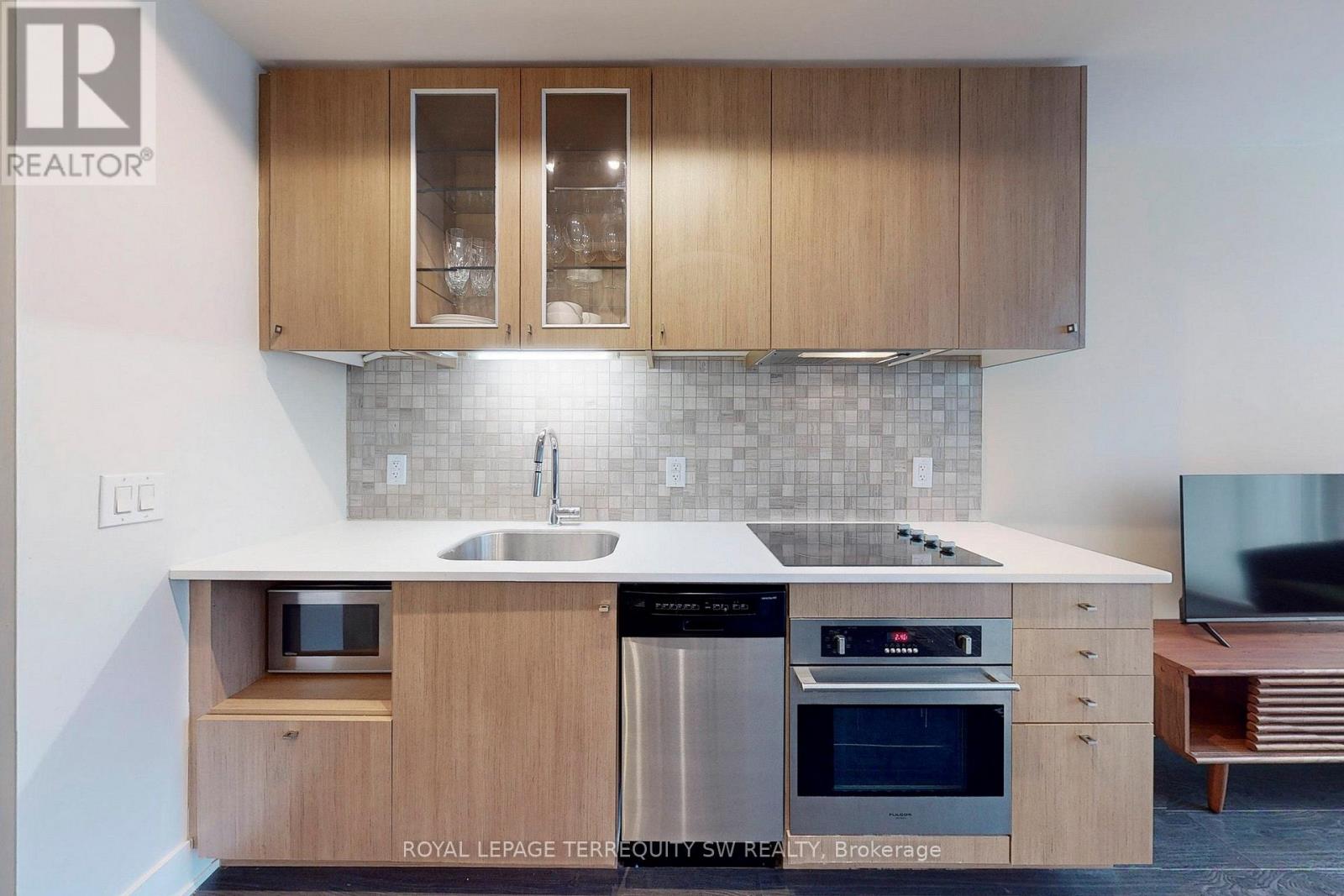 601 - 508 Wellington Street W, Toronto, Ontario  M5V 0K8 - Photo 16 - C12707140