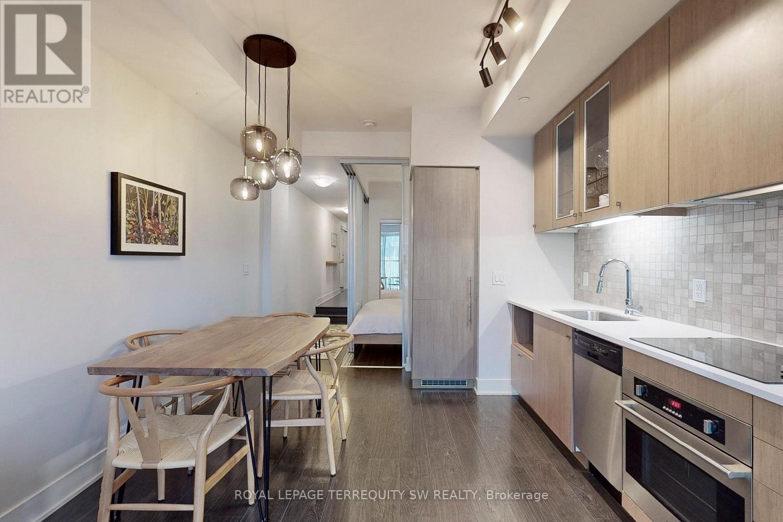 601 - 508 Wellington Street W, Toronto, Ontario  M5V 0K8 - Photo 19 - C12707140