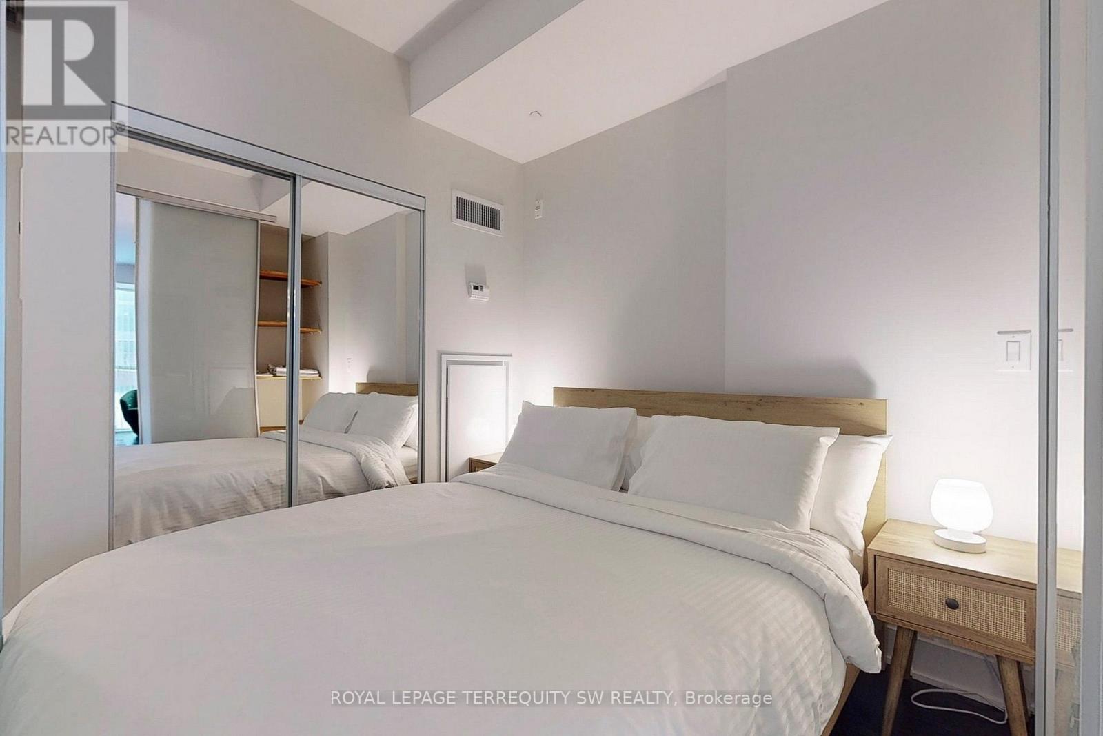 601 - 508 Wellington Street W, Toronto, Ontario  M5V 0K8 - Photo 22 - C12707140