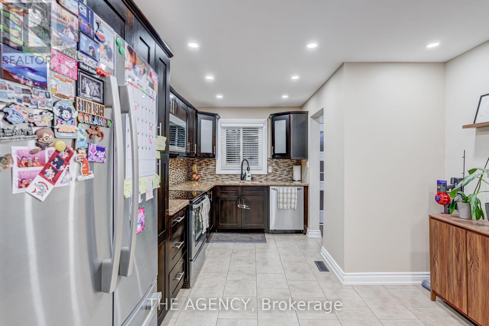 513 Alder Court, Pickering, Ontario  L1V 4T2 - Photo 10 - E12707128