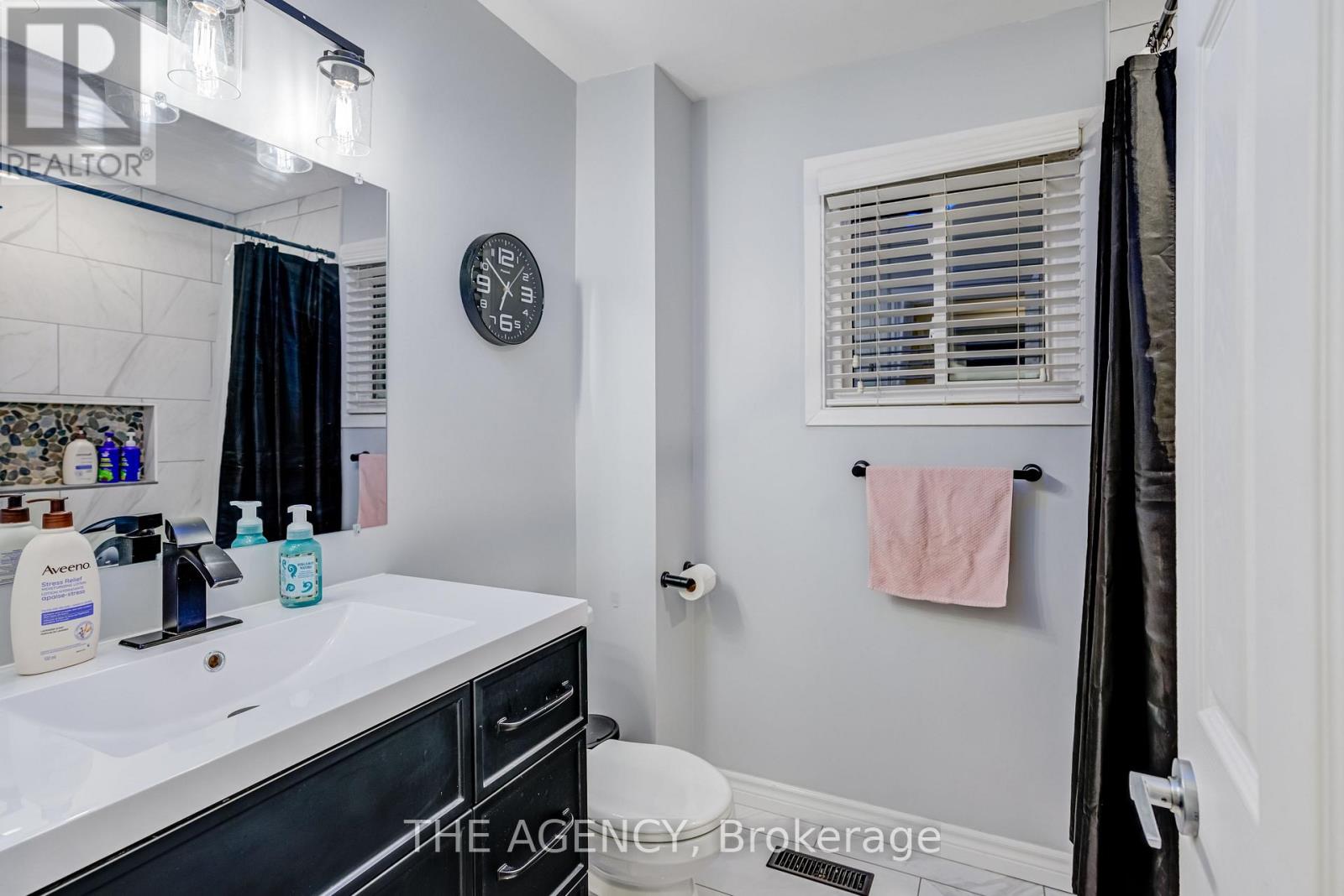 513 Alder Court, Pickering, Ontario  L1V 4T2 - Photo 23 - E12707128