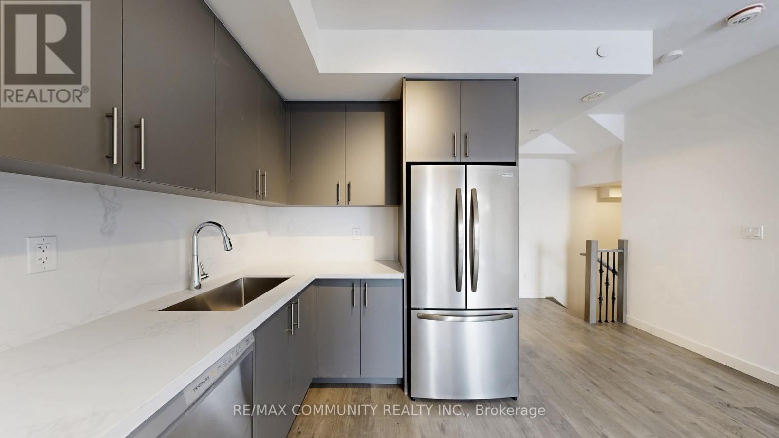 30 Markdale Lane, Markham, Ontario  L3S 0E3 - Photo 10 - N12707142