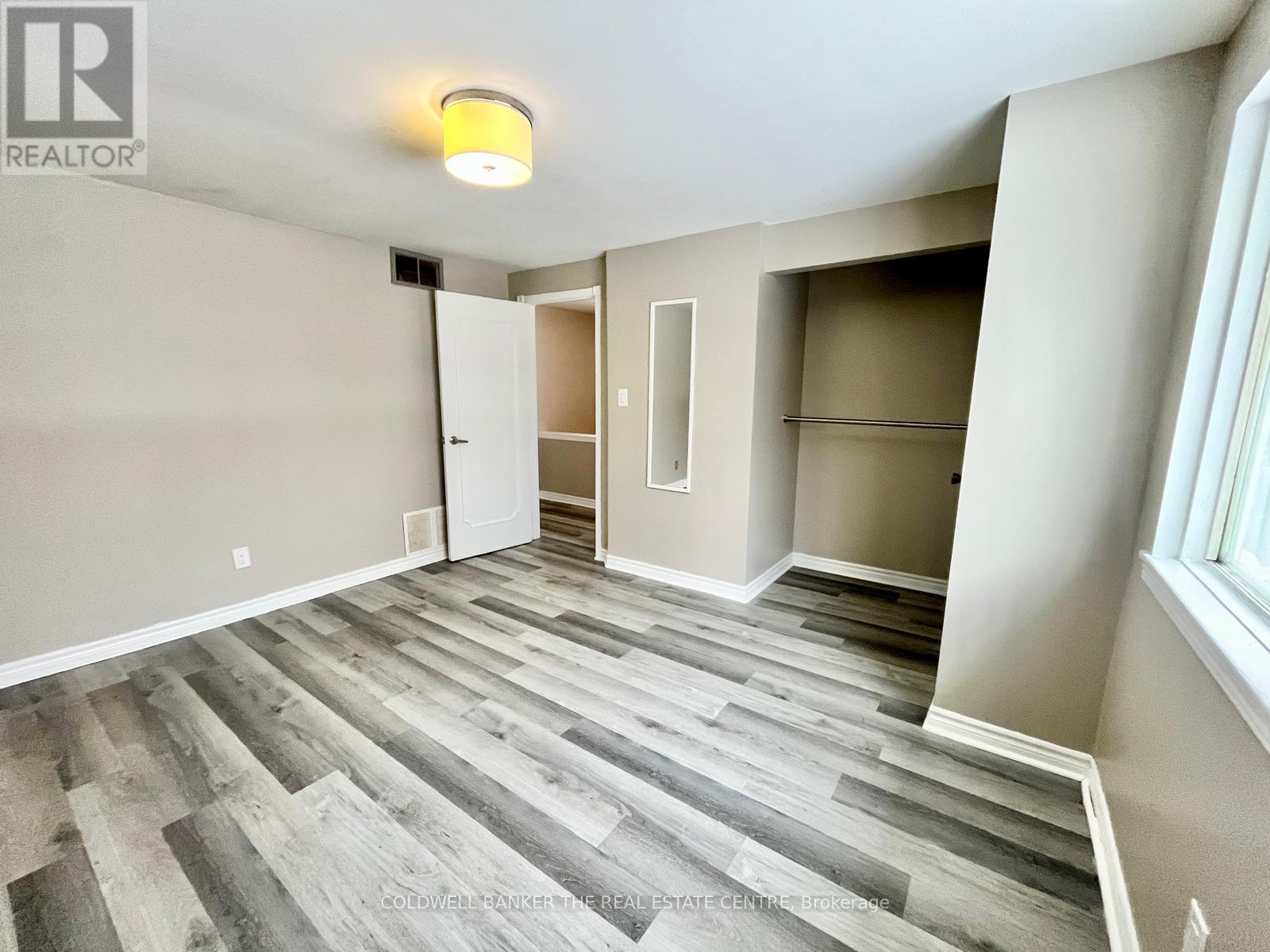 11 Chaucer Crescent, Barrie, Ontario  L4N 4T8 - Photo 12 - S12707126