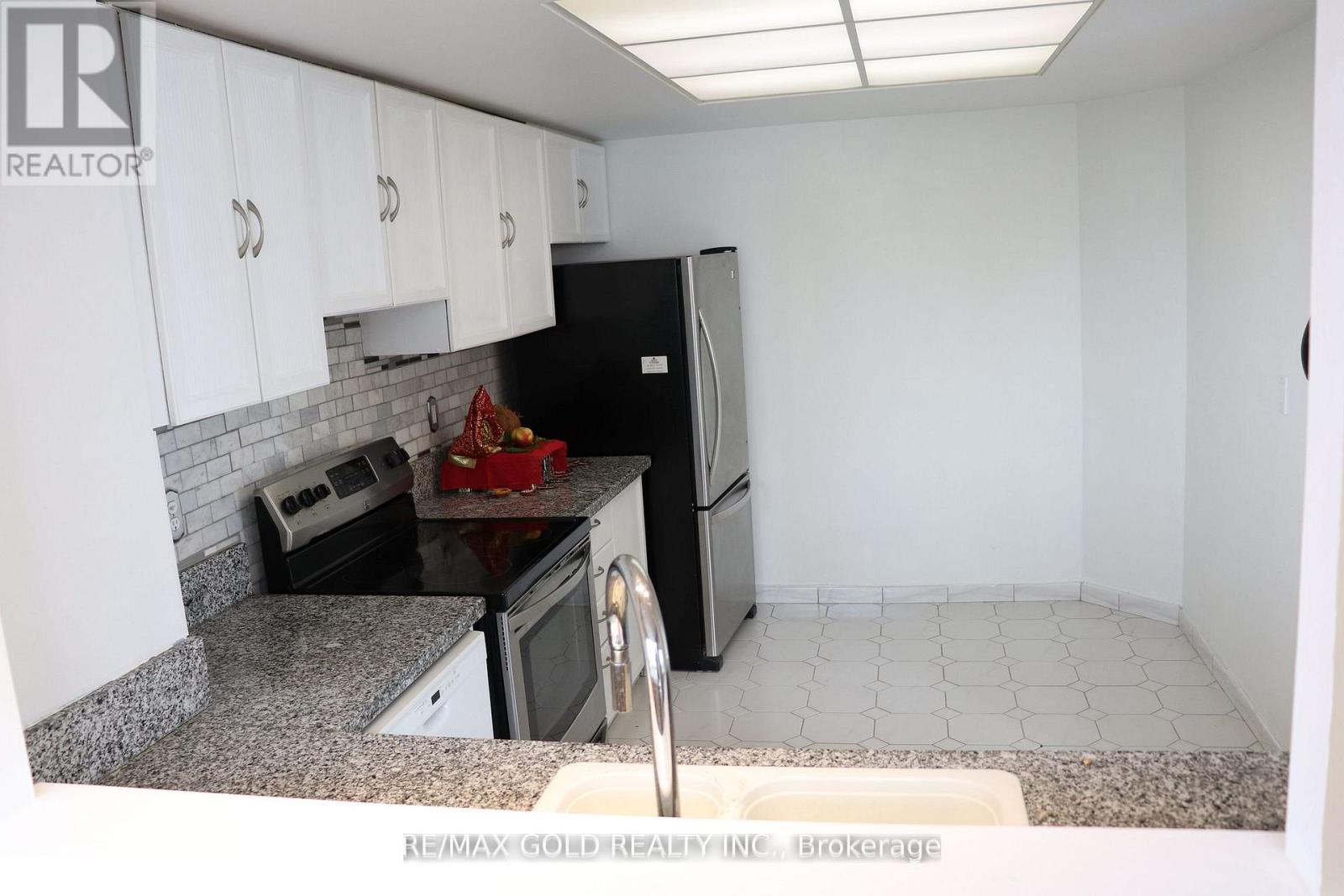 1801 - 8 Lisa Street, Brampton, Ontario  L6T 4S6 - Photo 21 - W12707114