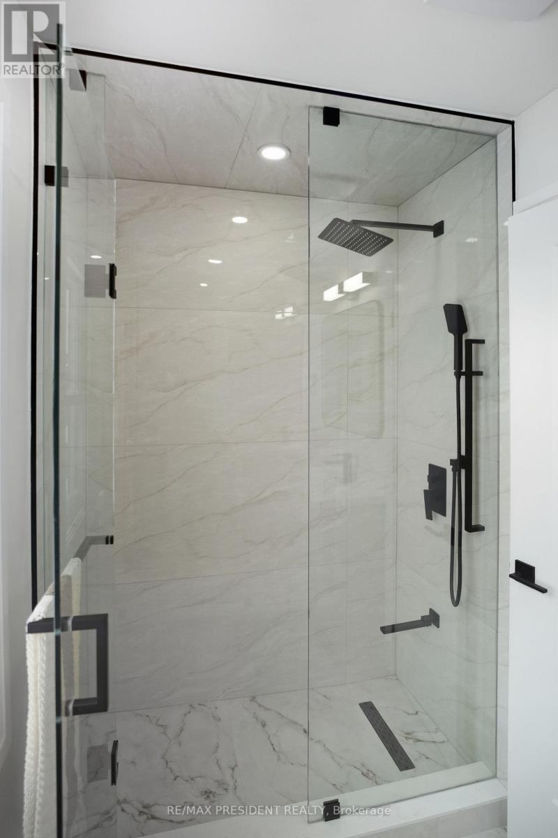 8 Northgate Boulevard, Brampton, Ontario  L6S 4A6 - Photo 16 - W12707132